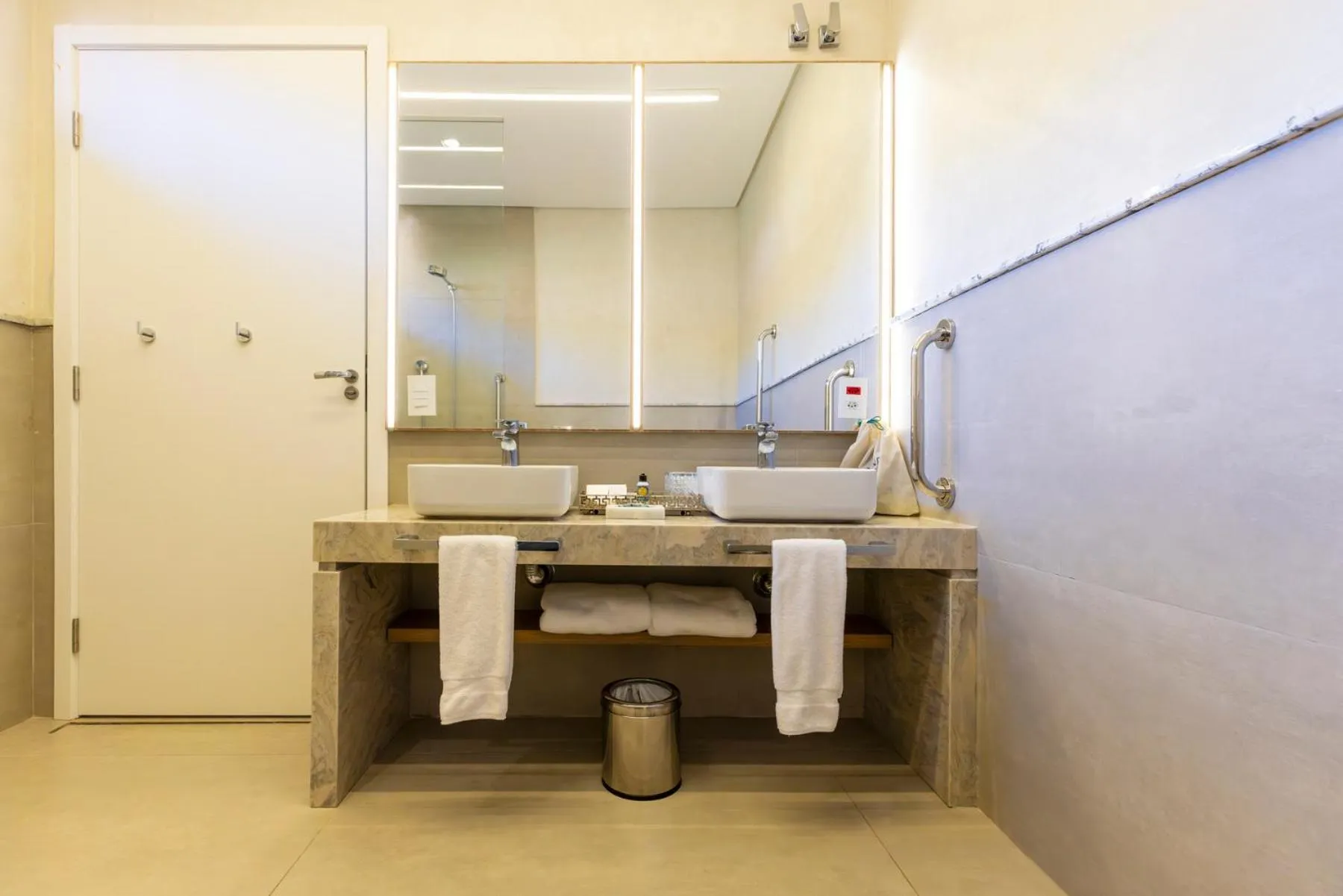 Bathroom in Sanma Hotel