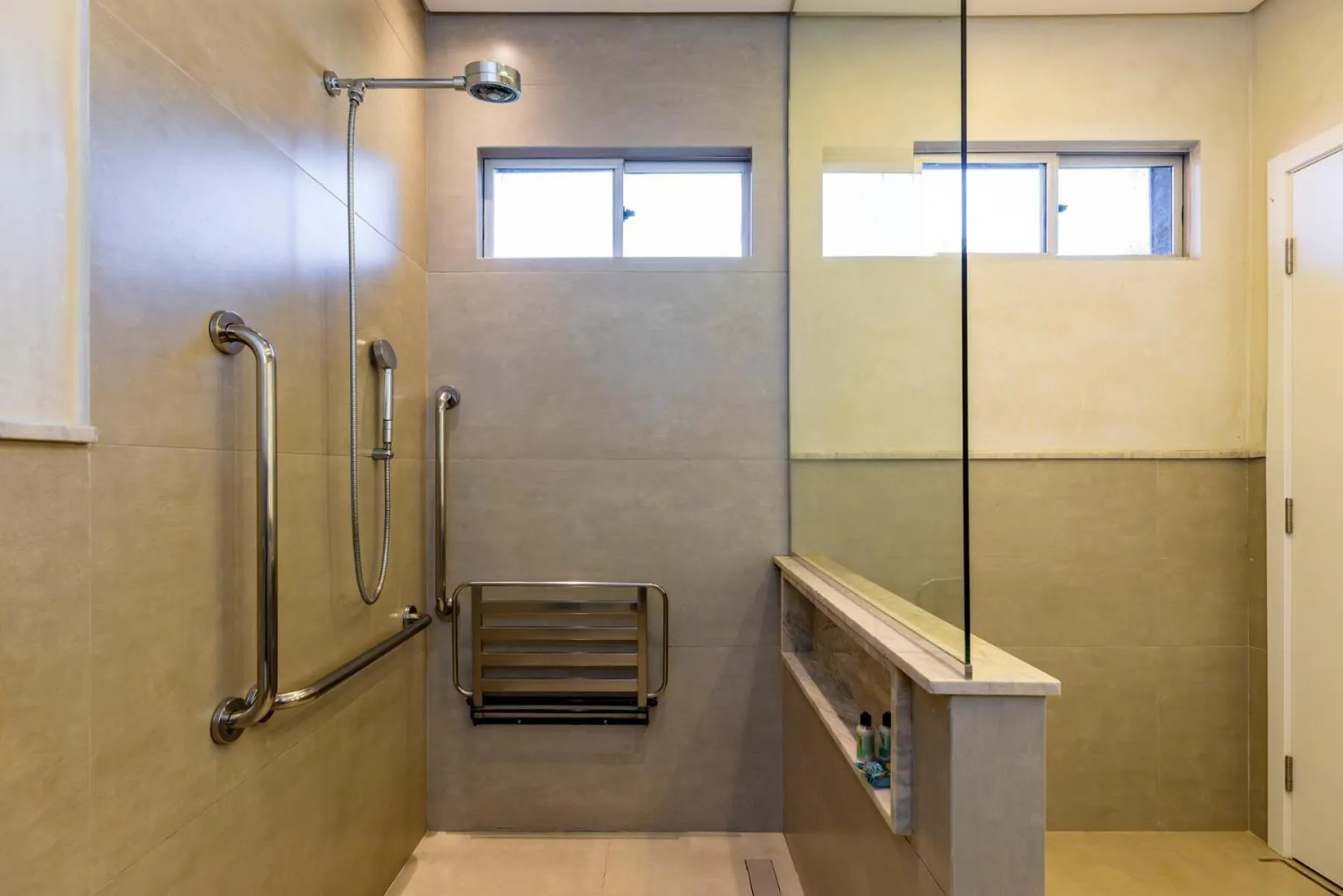 Bathroom in Sanma Hotel