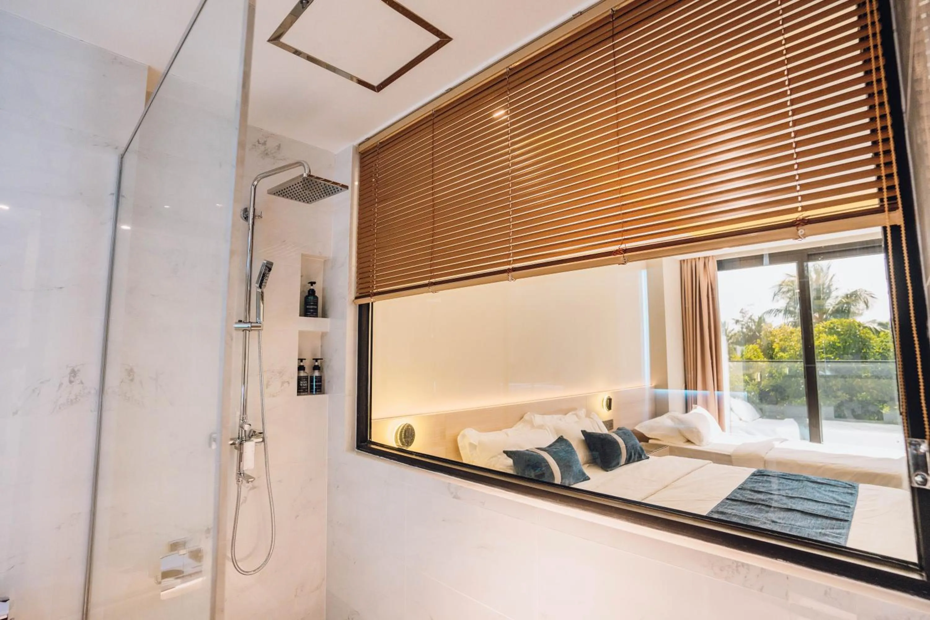 Shower in Ocean Pearl Family Suite