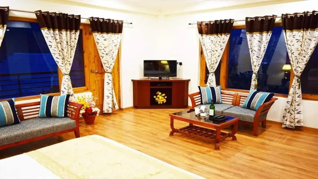 Bed in Azure Chandertal Regency Hotel And Spa Bed in Azure Chandertal Regency Hotel And Spa