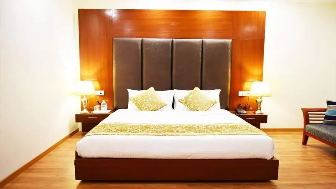 Bed in Azure Chandertal Regency Hotel And Spa Bed in Azure Chandertal Regency Hotel And Spa