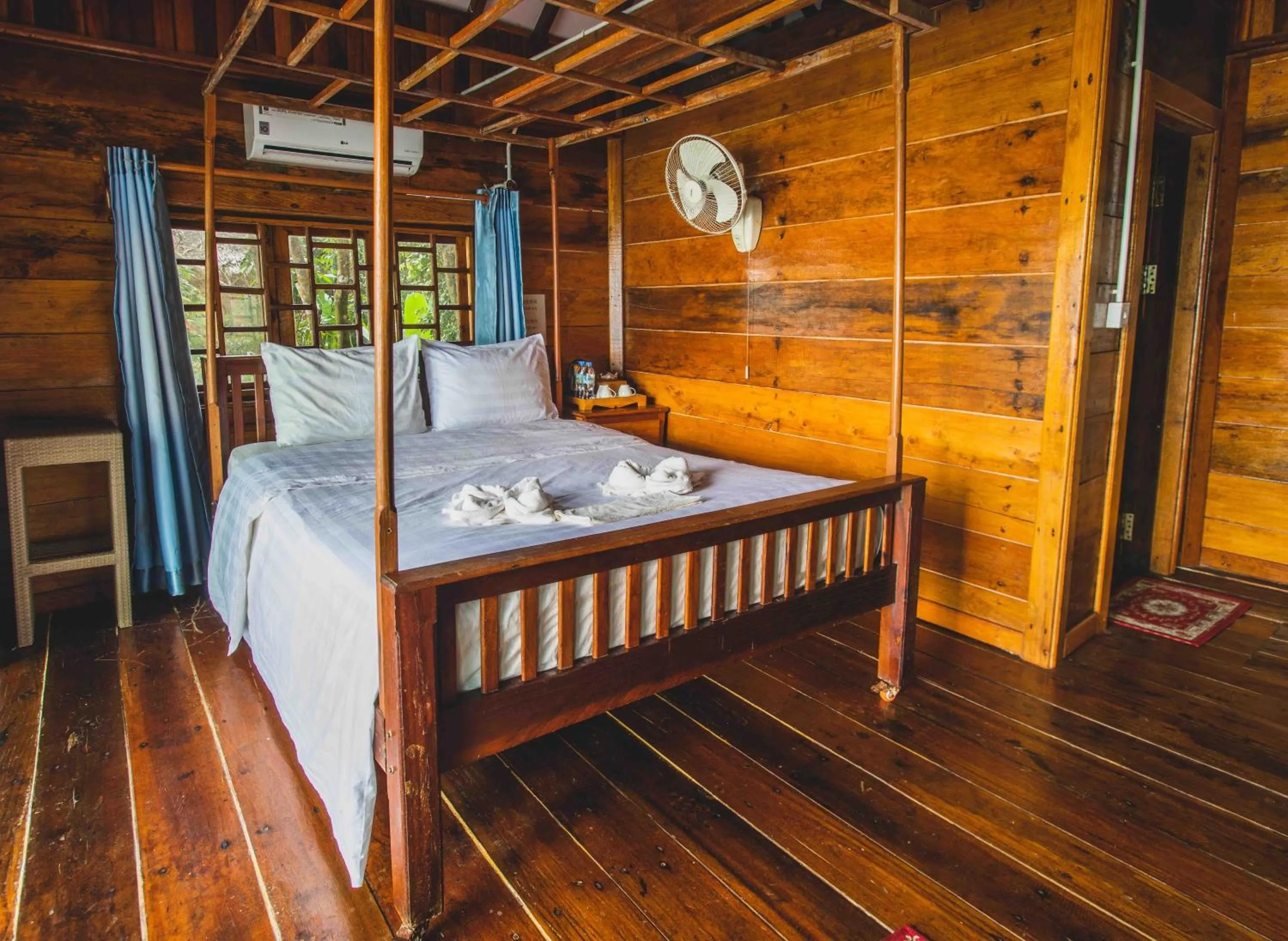 Bed in Tree House Bungalows