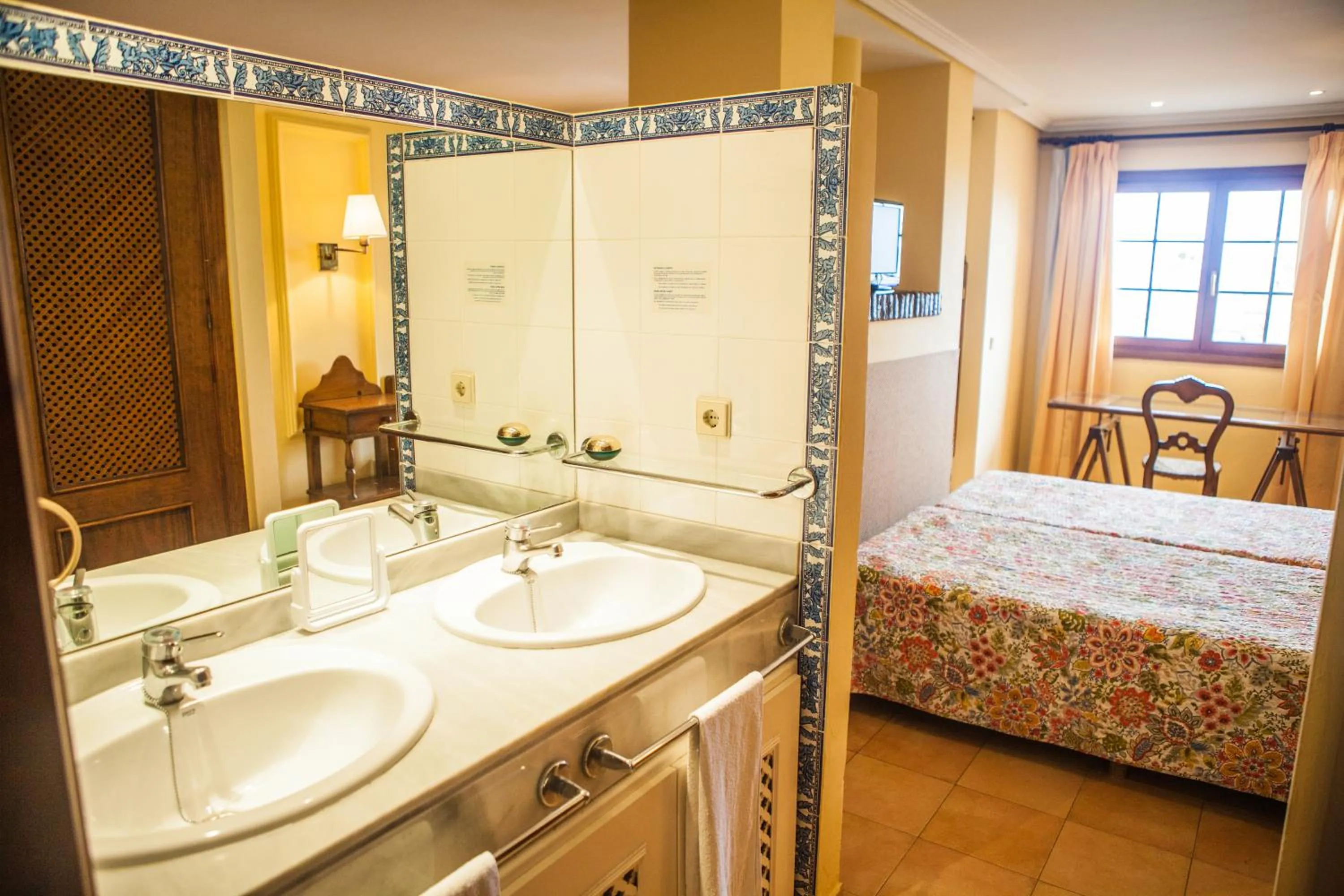 Bedroom, Bed in Estudios Turísticos Bahia Sur