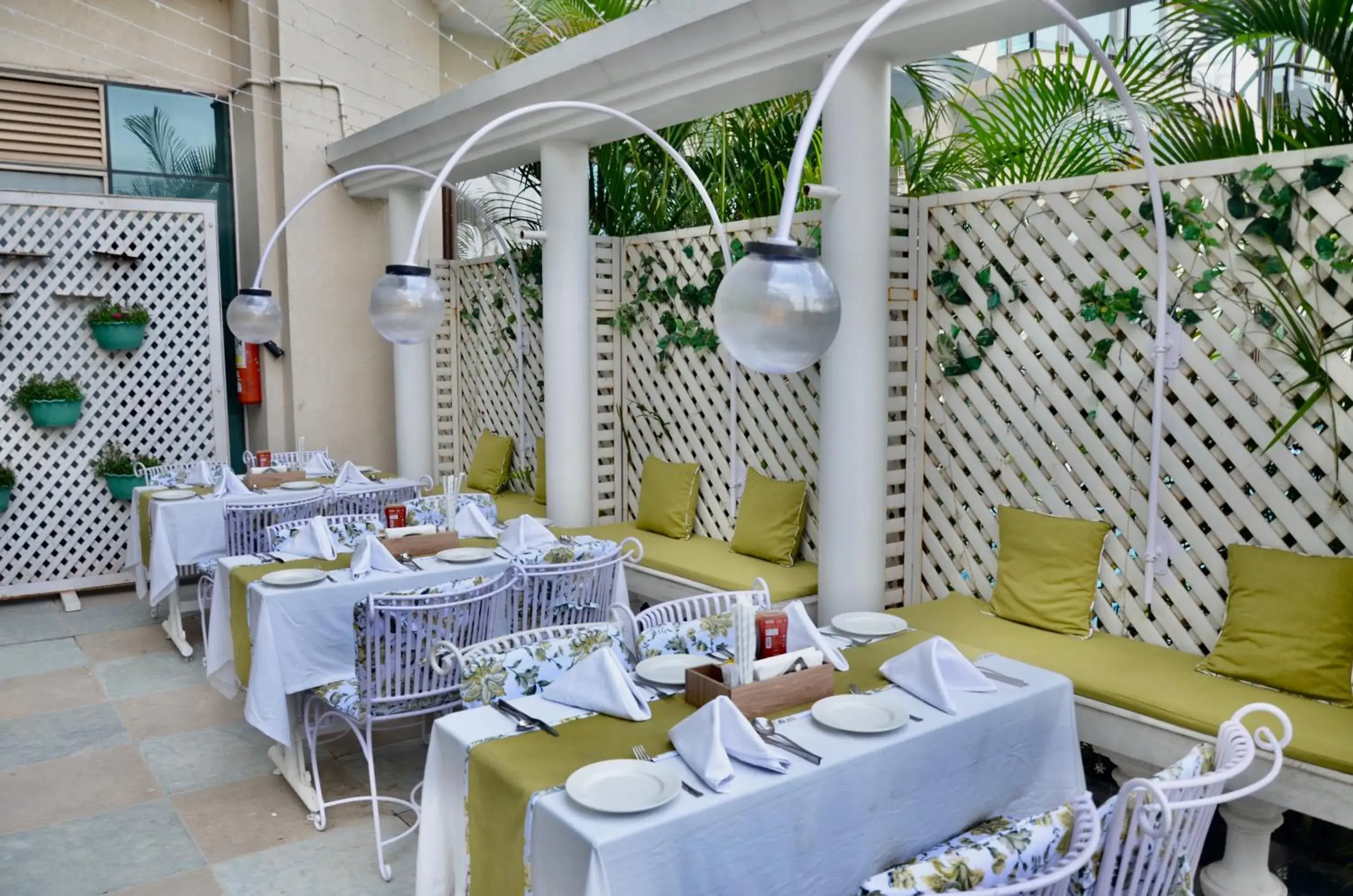 Restaurant/places to eat in The BellaVista Hotel Chandigarh Panchkula Restaurant/places to eat in The BellaVista Hotel Chandigarh Panchkula