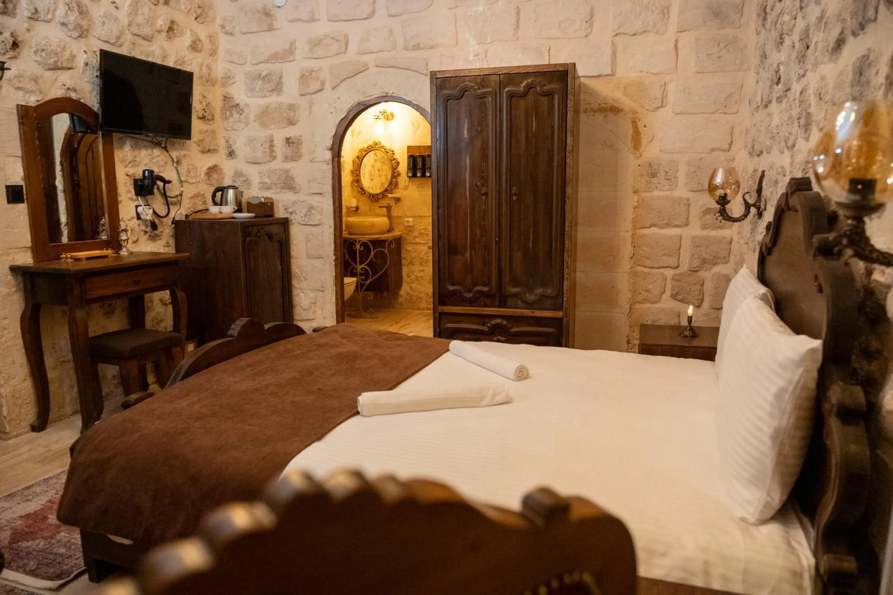 Bed in Marinut Konağı