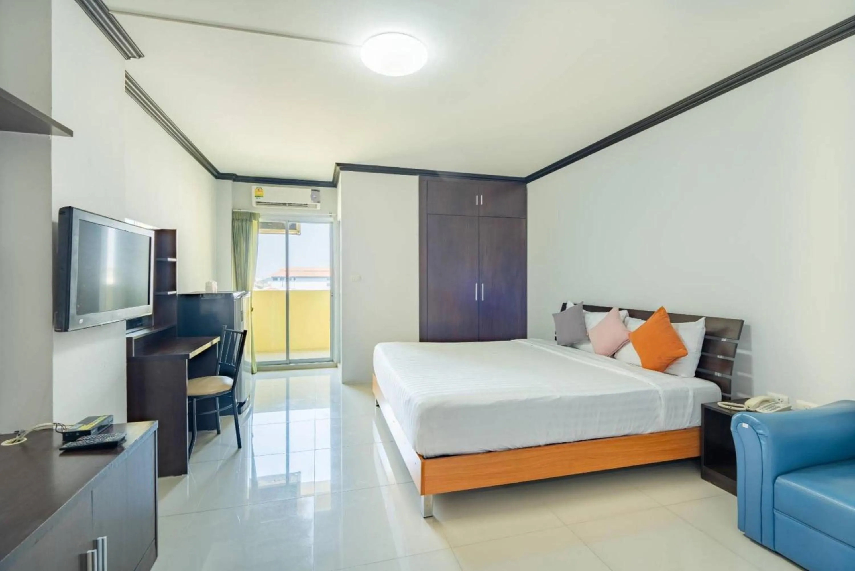 Bed in One Residence Navanakorn
