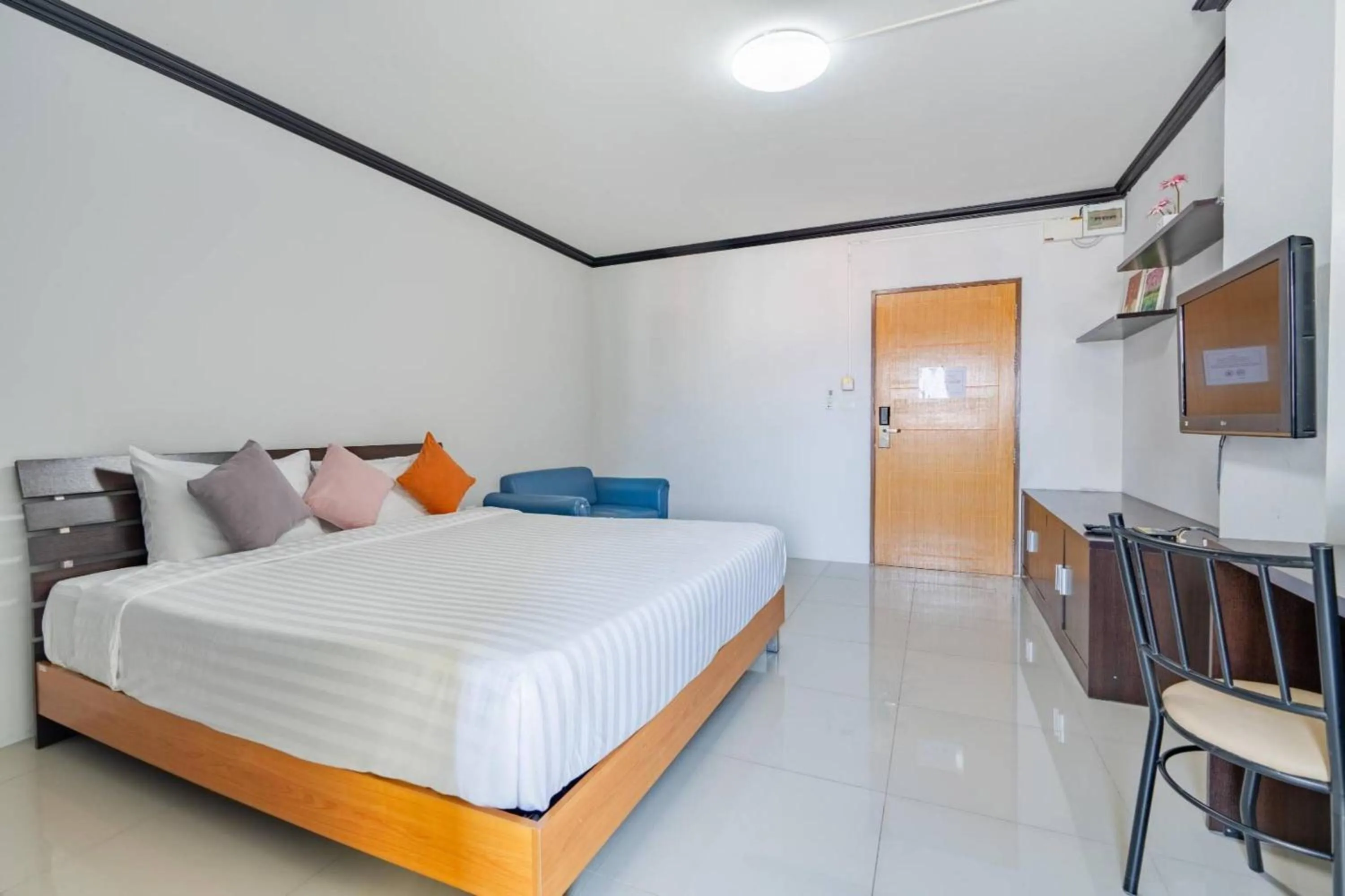 Bed in One Residence Navanakorn