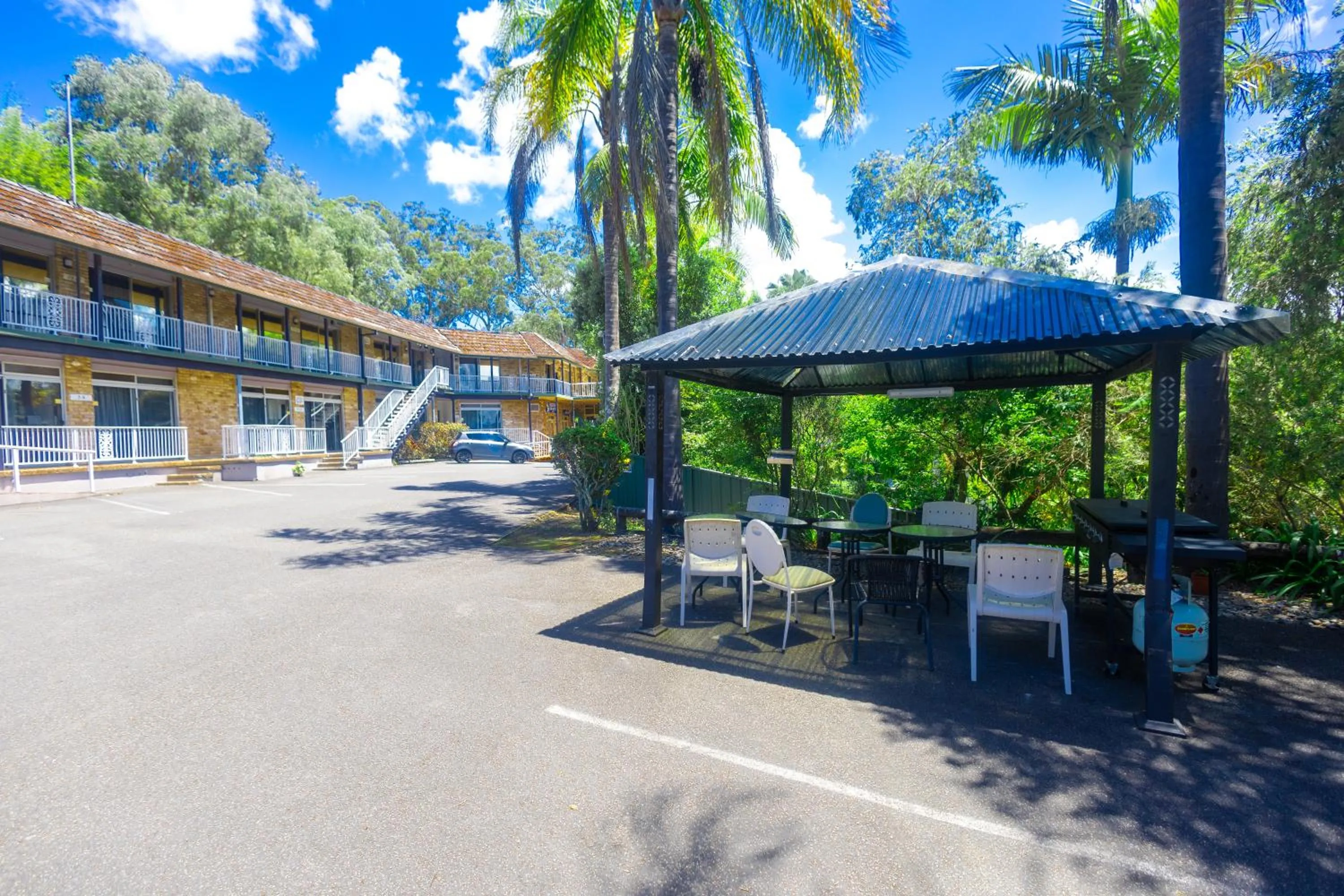 Natural landscape in Gosford Inn Motel
