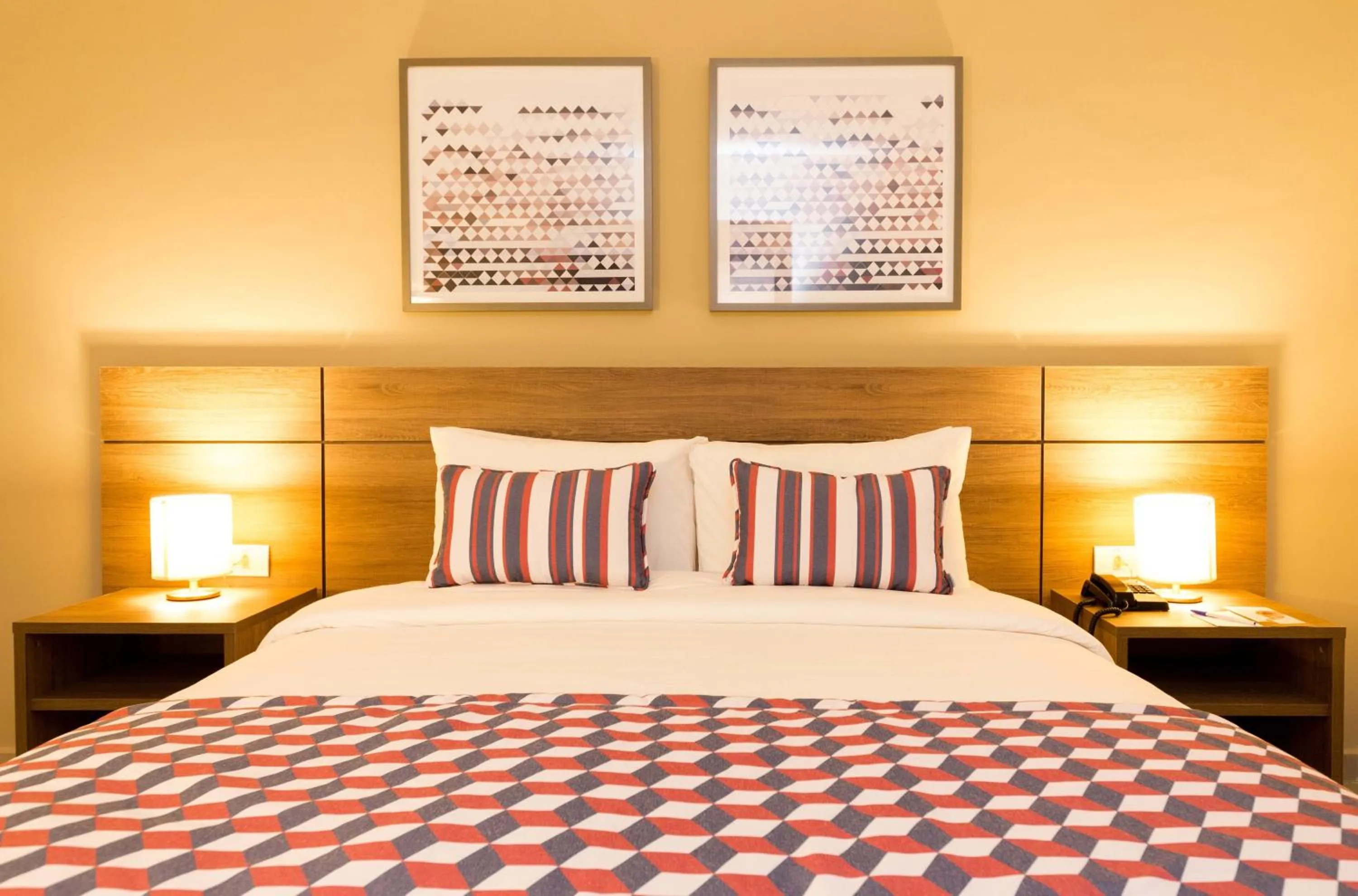 Photo of the whole room, Bed in Tulip Inn Campos dos Goytacazes