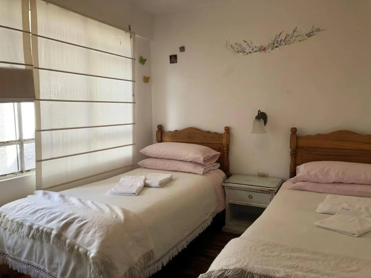 Photo of the whole room, Bed in Sakti Hostal B&B