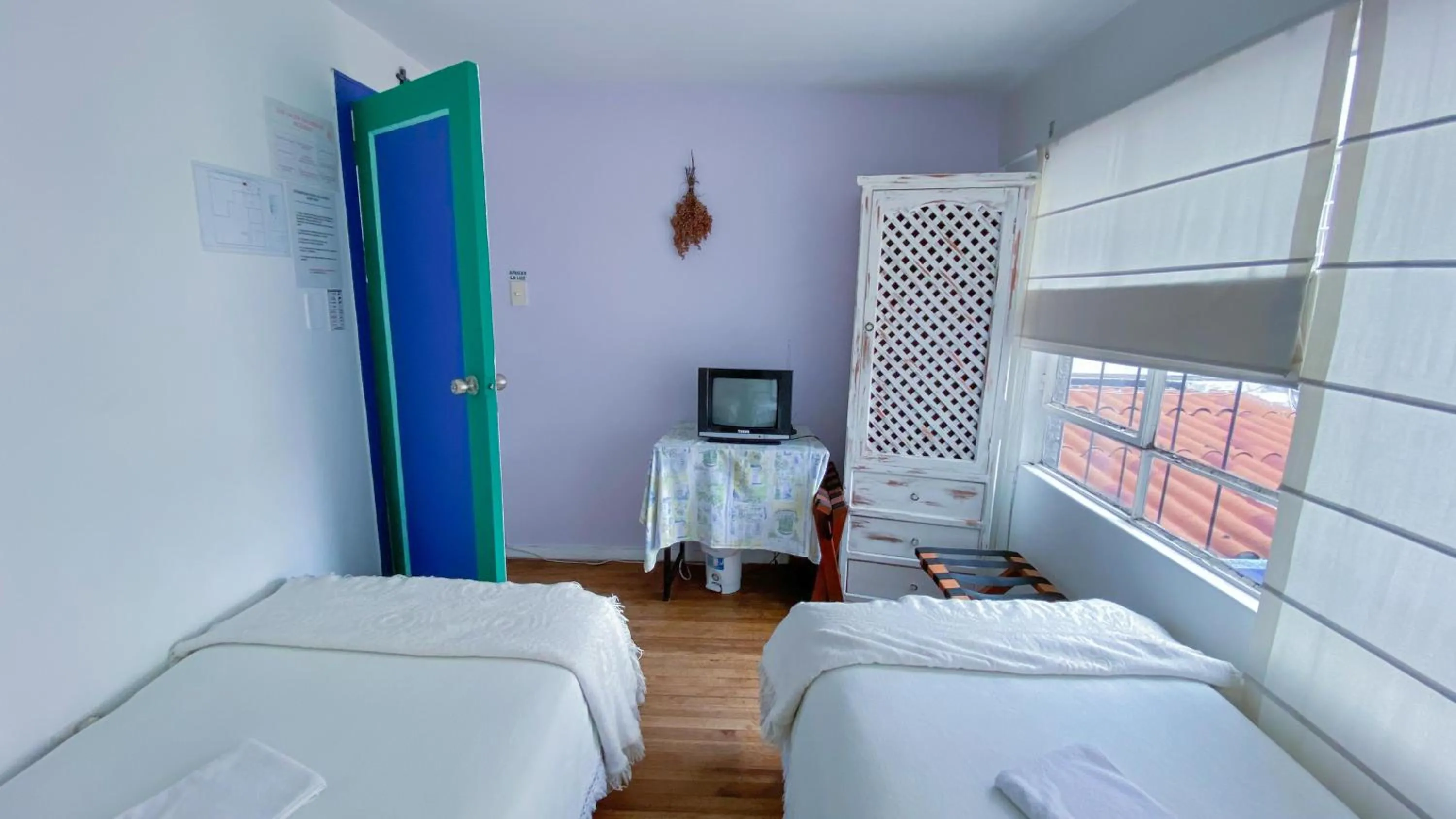 Photo of the whole room, Bed in Sakti Hostal B&B