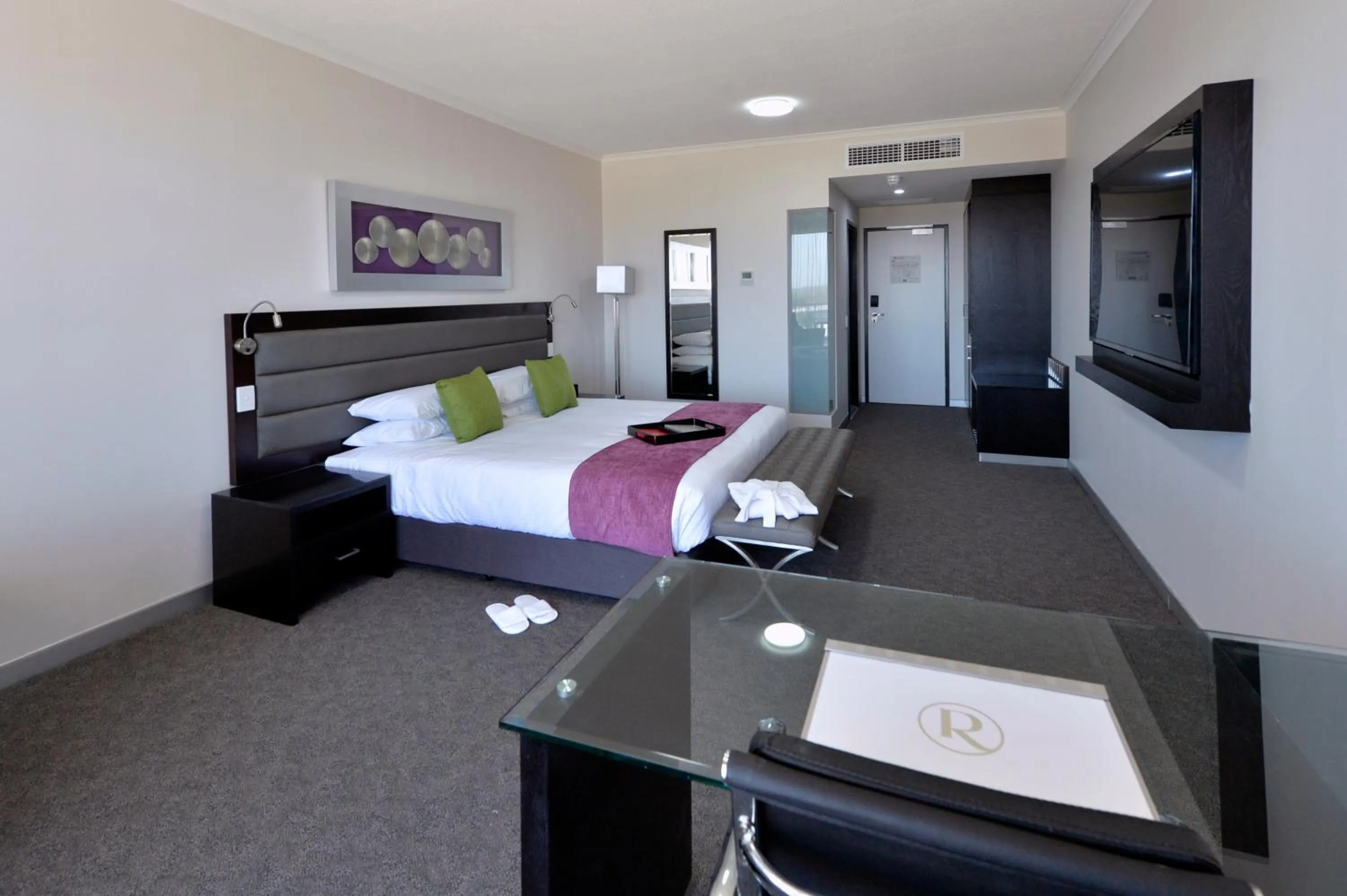 Bed in Rydges Palmerston - Darwin