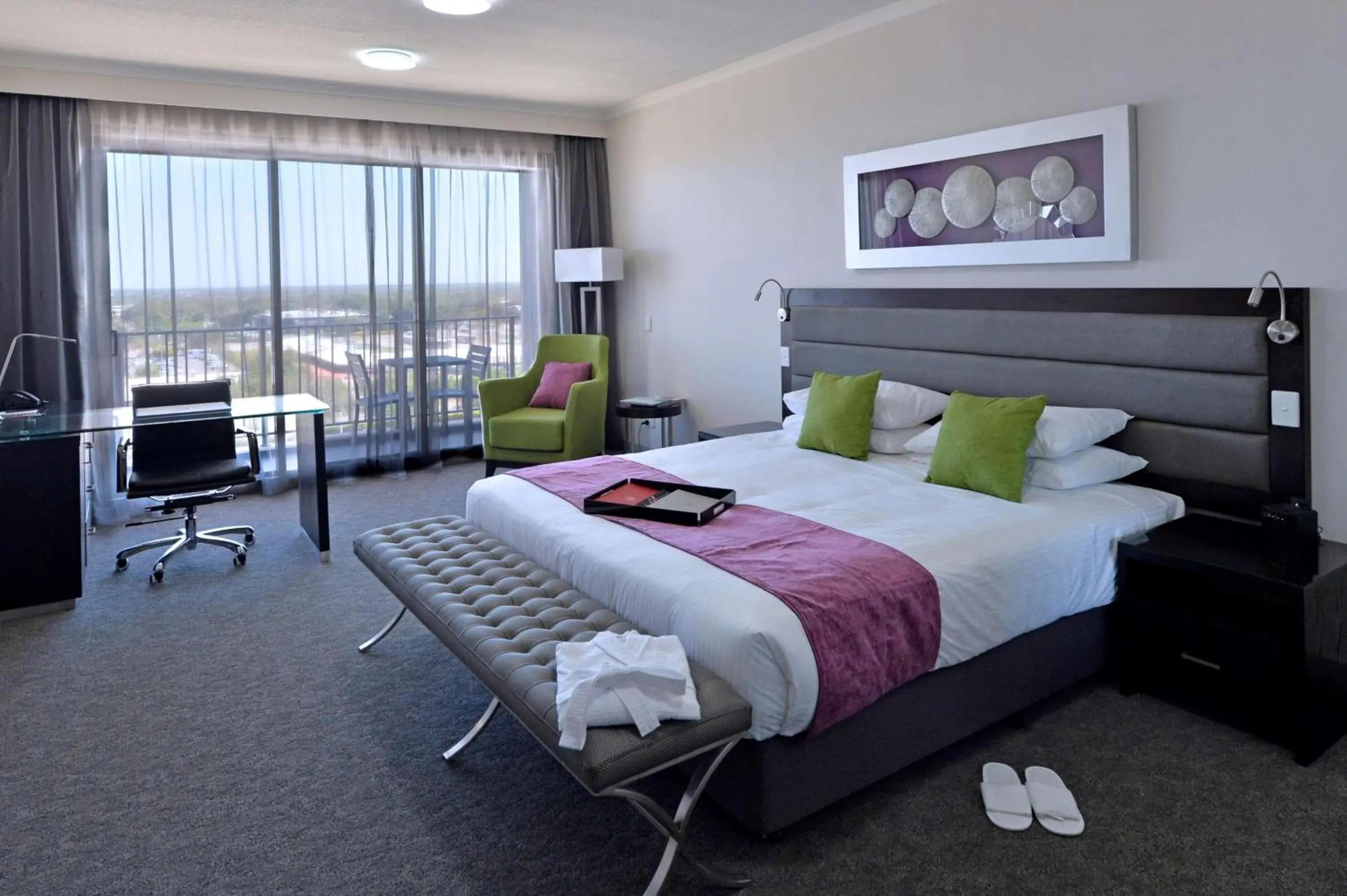 Photo of the whole room, Bed in Rydges Palmerston - Darwin Photo of the whole room, Bed in Rydges Palmerston - Darwin