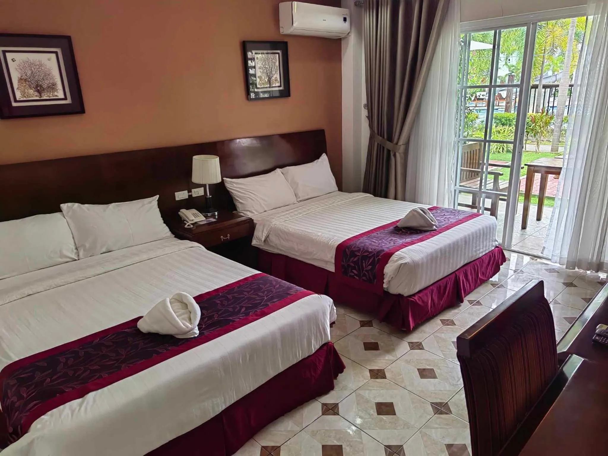 Bed in Marand Family Resort