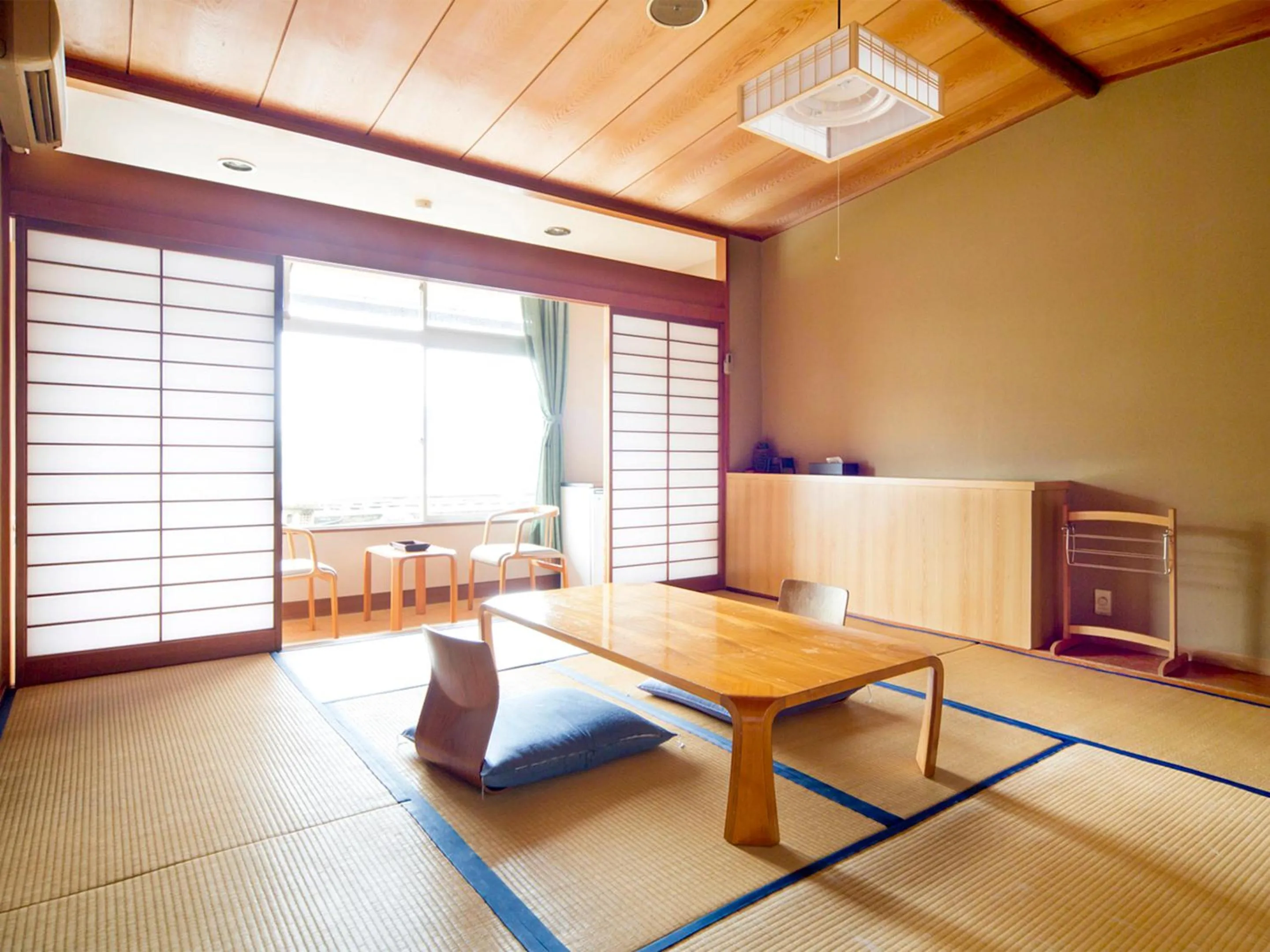 Photo of the whole room in Kameyama Onsen Hotel