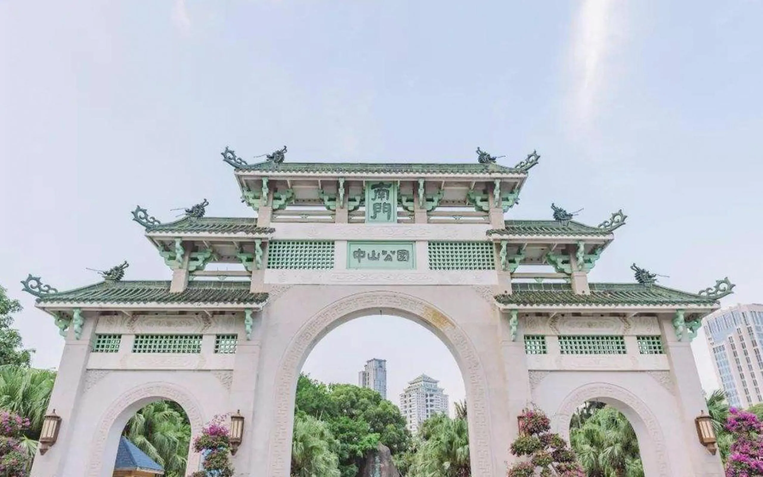 Nearby landmark in City Hotel Xiamen-Free Welcome Fruits