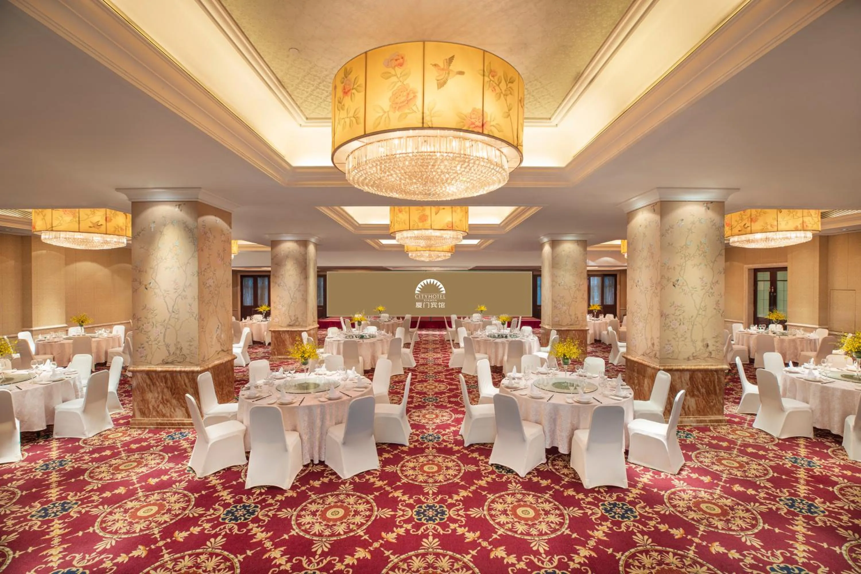 Restaurant/places to eat in City Hotel Xiamen-Free Welcome Fruits