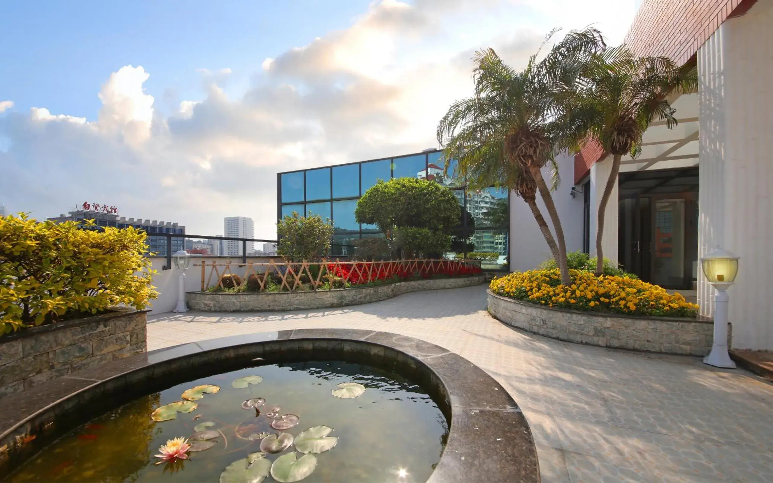 Property building in City Hotel Xiamen-Free Welcome Fruits Property building in City Hotel Xiamen-Free Welcome Fruits