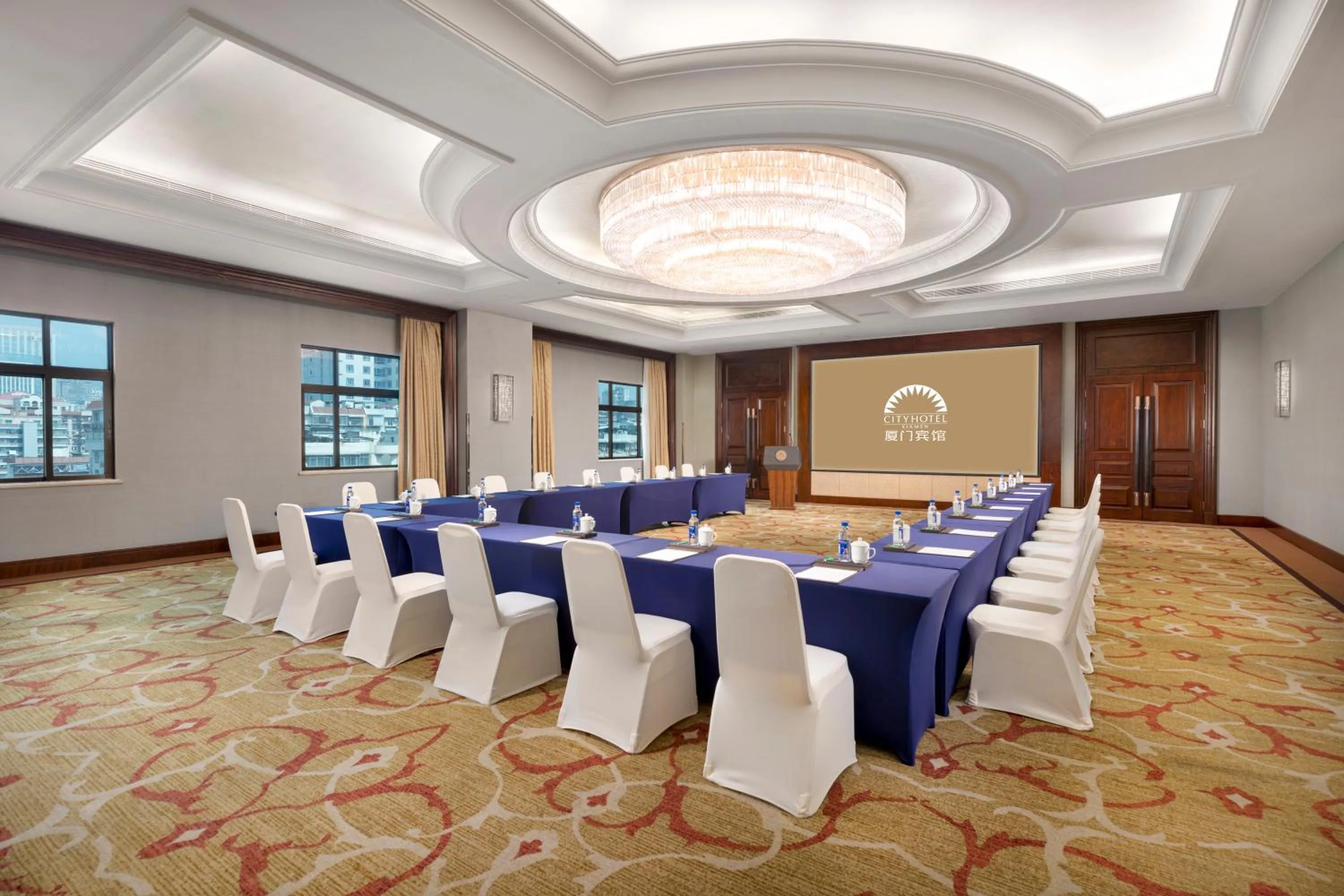 Restaurant/places to eat in City Hotel Xiamen-Free Welcome Fruits