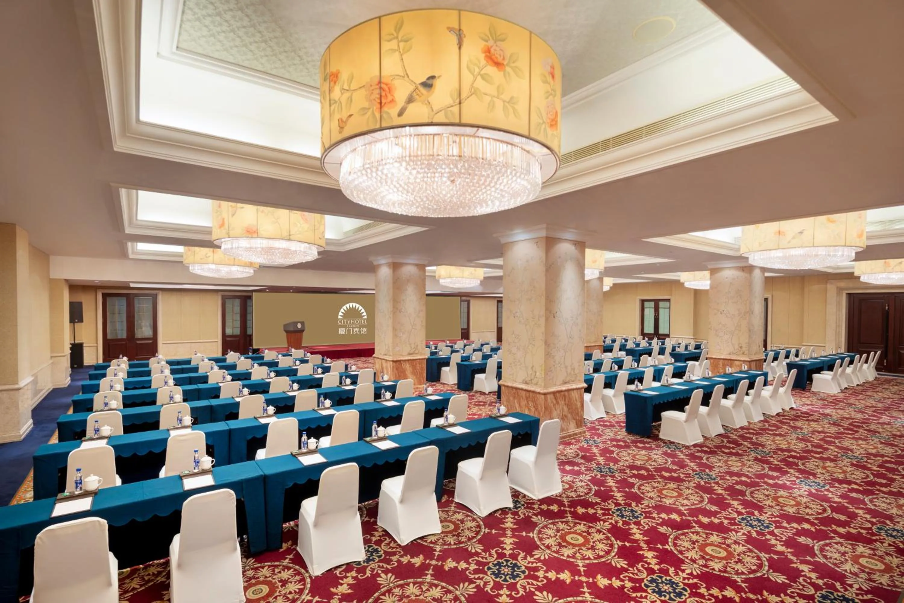 Restaurant/places to eat in City Hotel Xiamen-Free Welcome Fruits