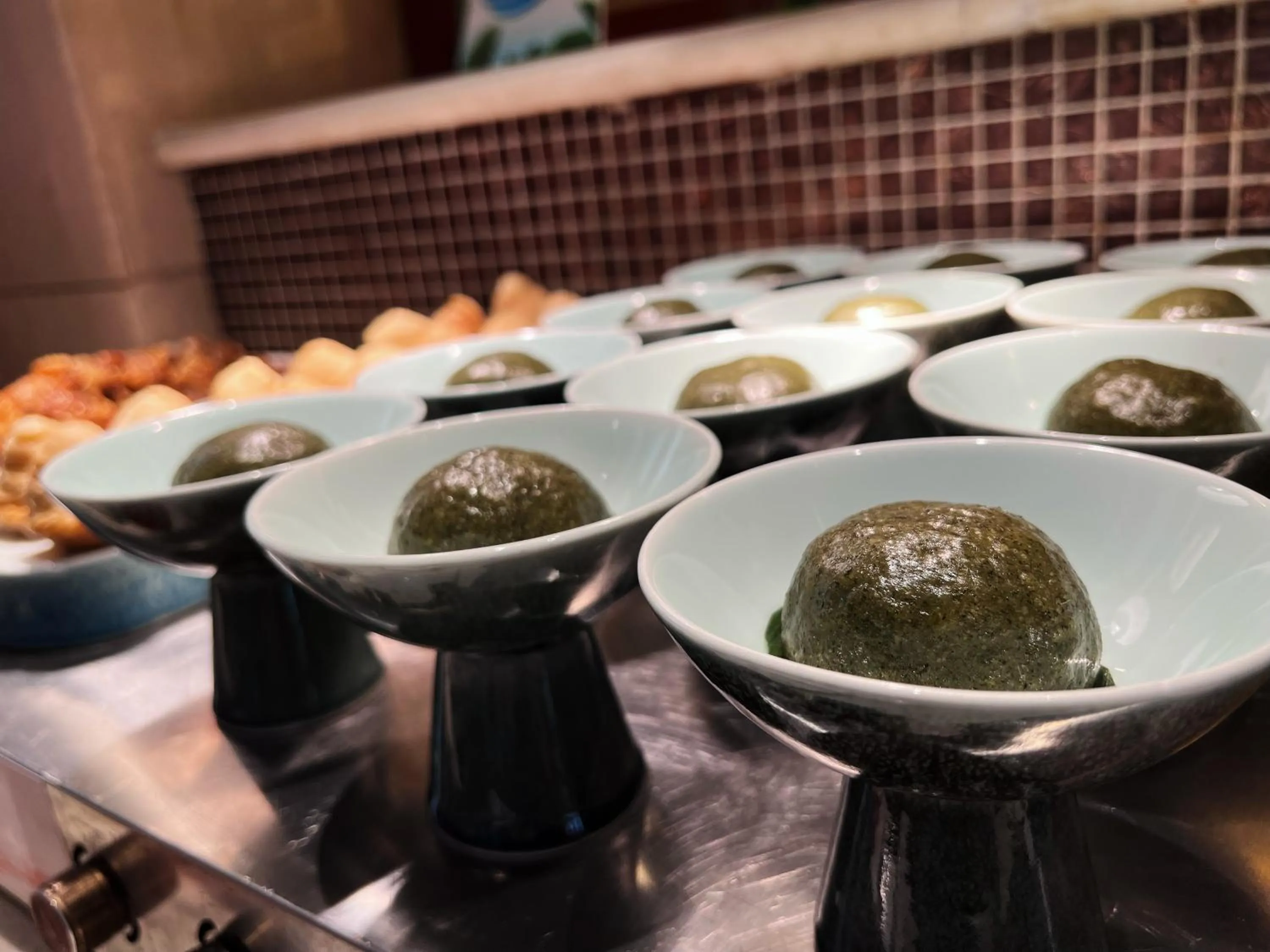 Restaurant/places to eat in City Hotel Xiamen-Free Welcome Fruits