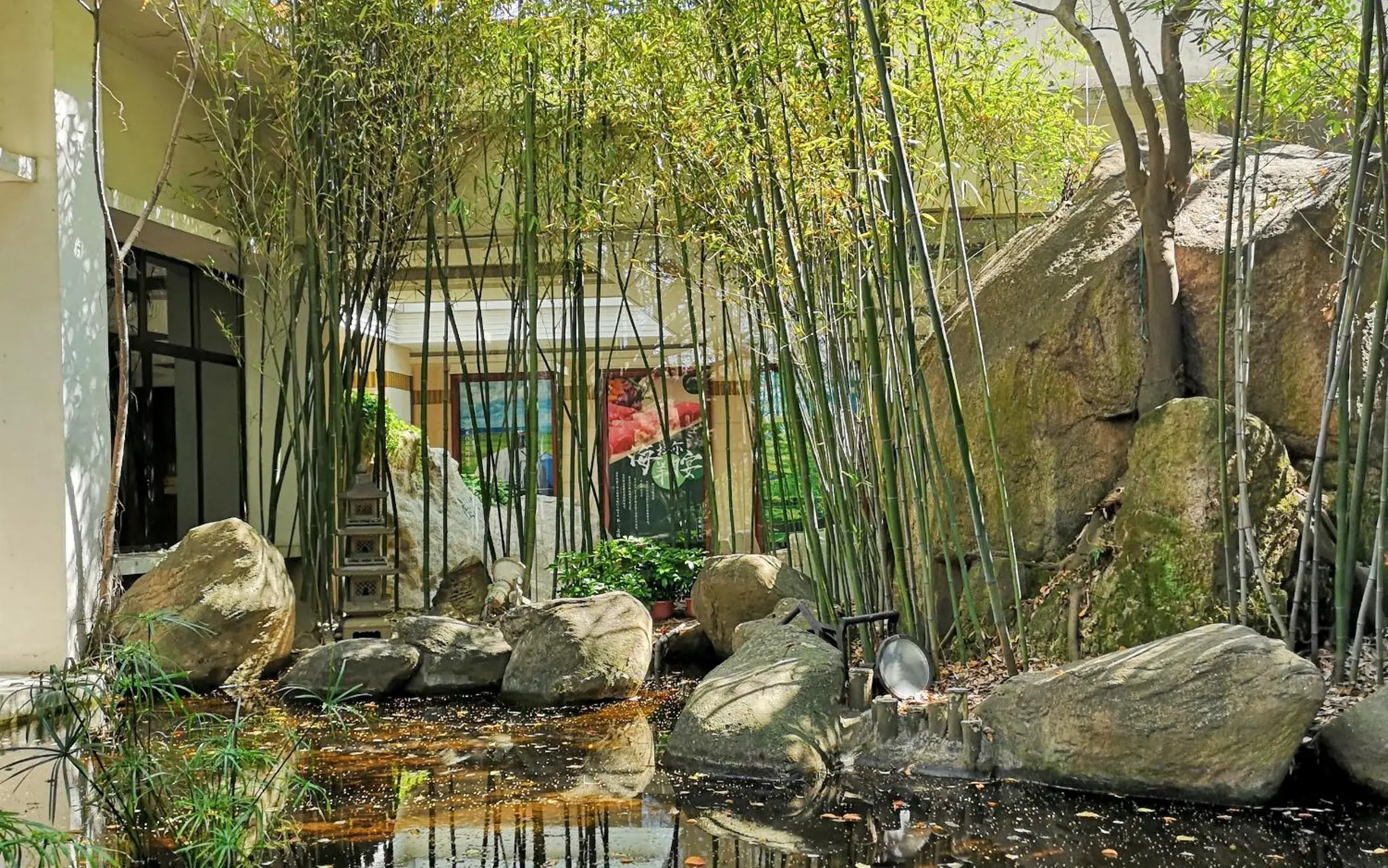 Property building in City Hotel Xiamen-Free Welcome Fruits Property building in City Hotel Xiamen-Free Welcome Fruits