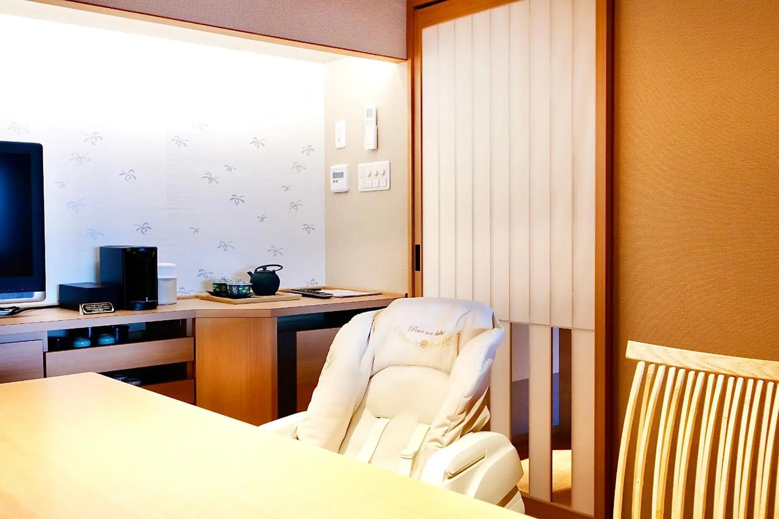 Dining area, Bed in Sun Urashima Yuki no Sato Dining area, Bed in Sun Urashima Yuki no Sato