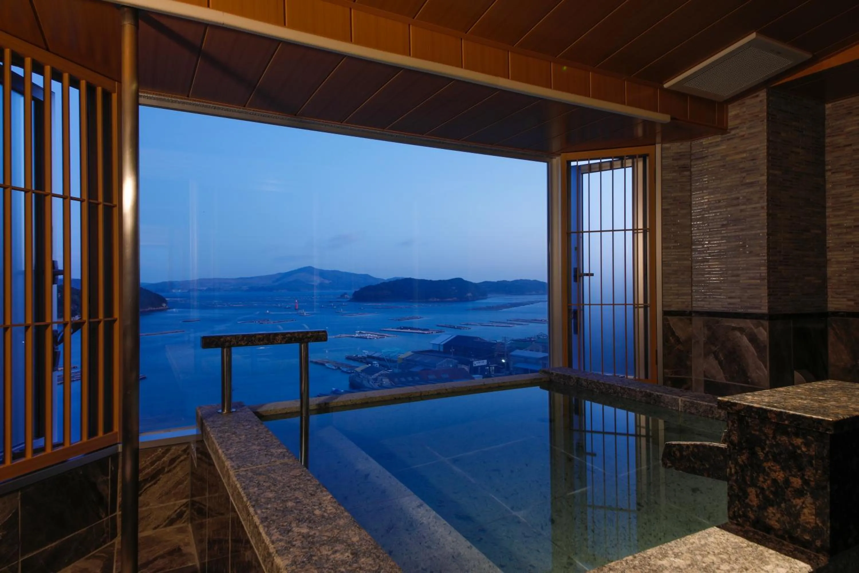 Hot Spring Bath in Sun Urashima Yuki no Sato