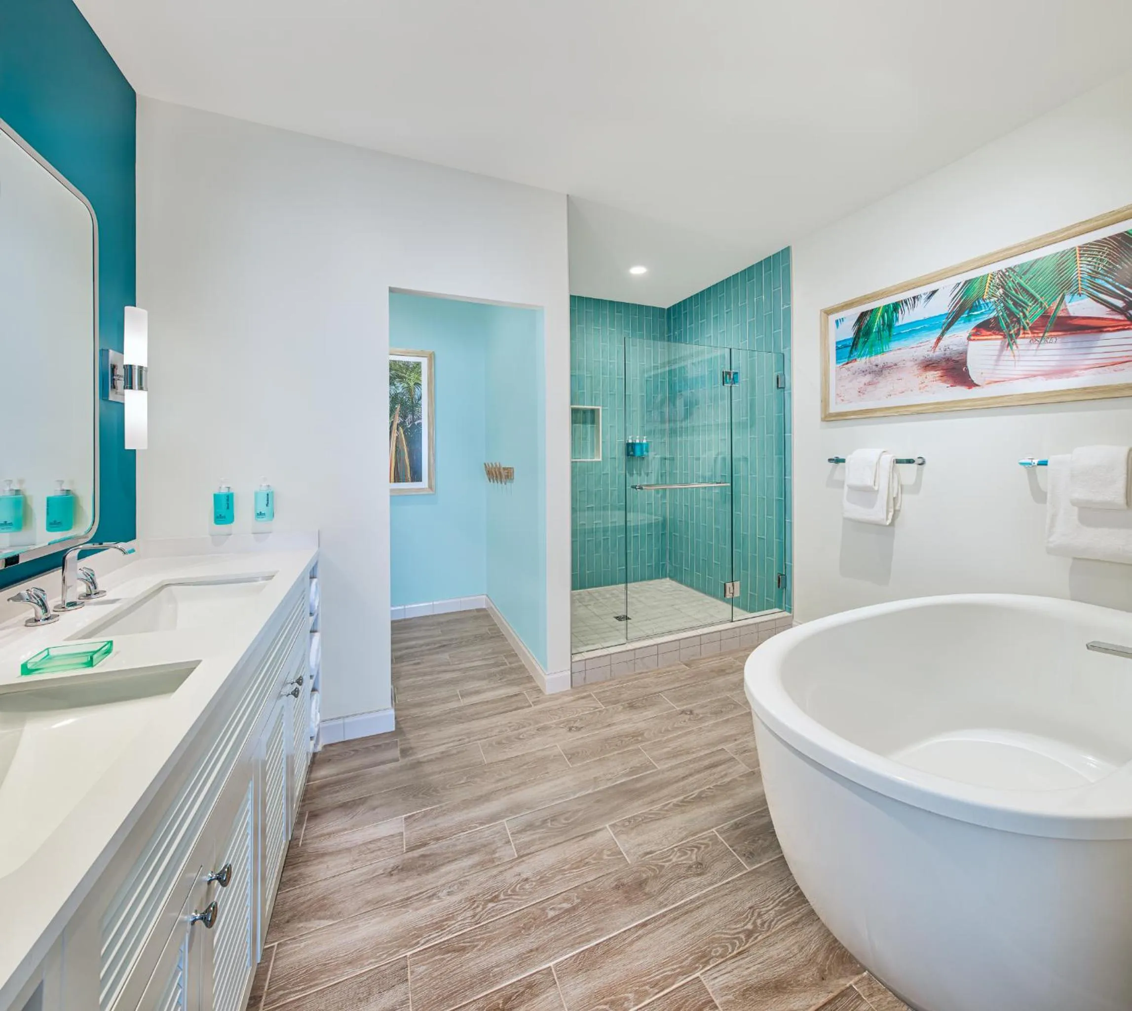 Shower in Margaritaville Hotel Kansas City