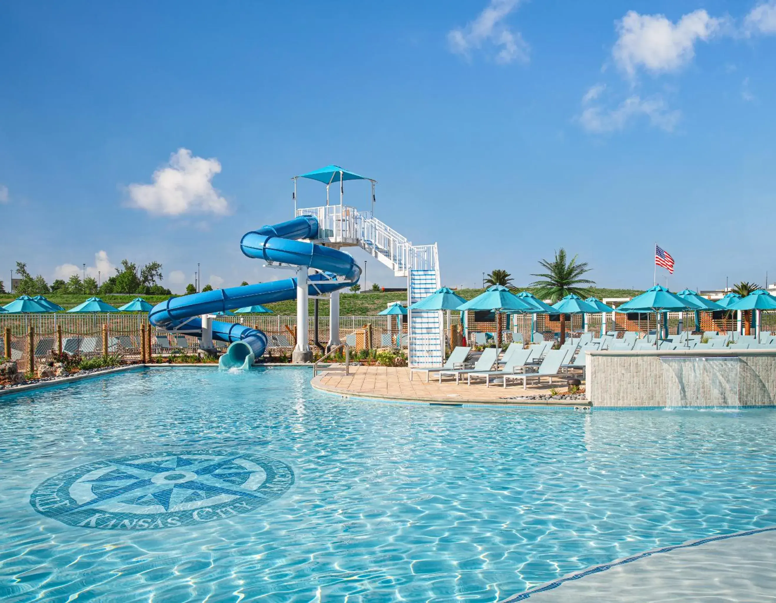 Swimming pool in Margaritaville Hotel Kansas City Swimming pool in Margaritaville Hotel Kansas City