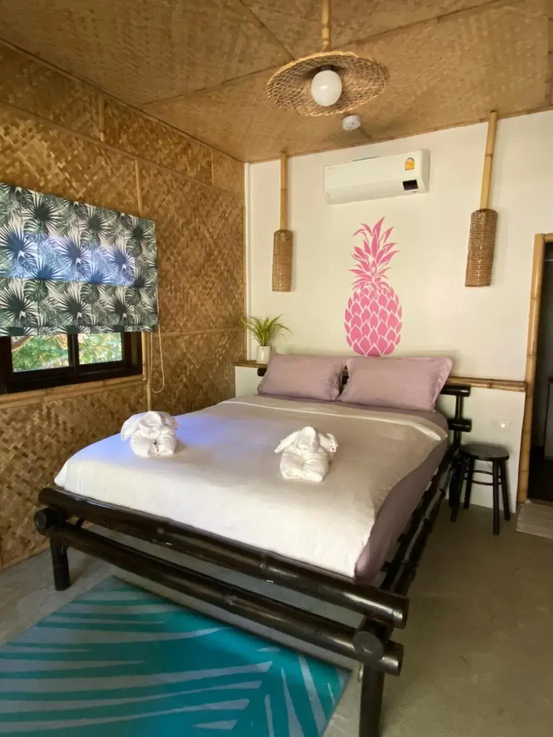 Bed in Margarita Beach Bed in Margarita Beach