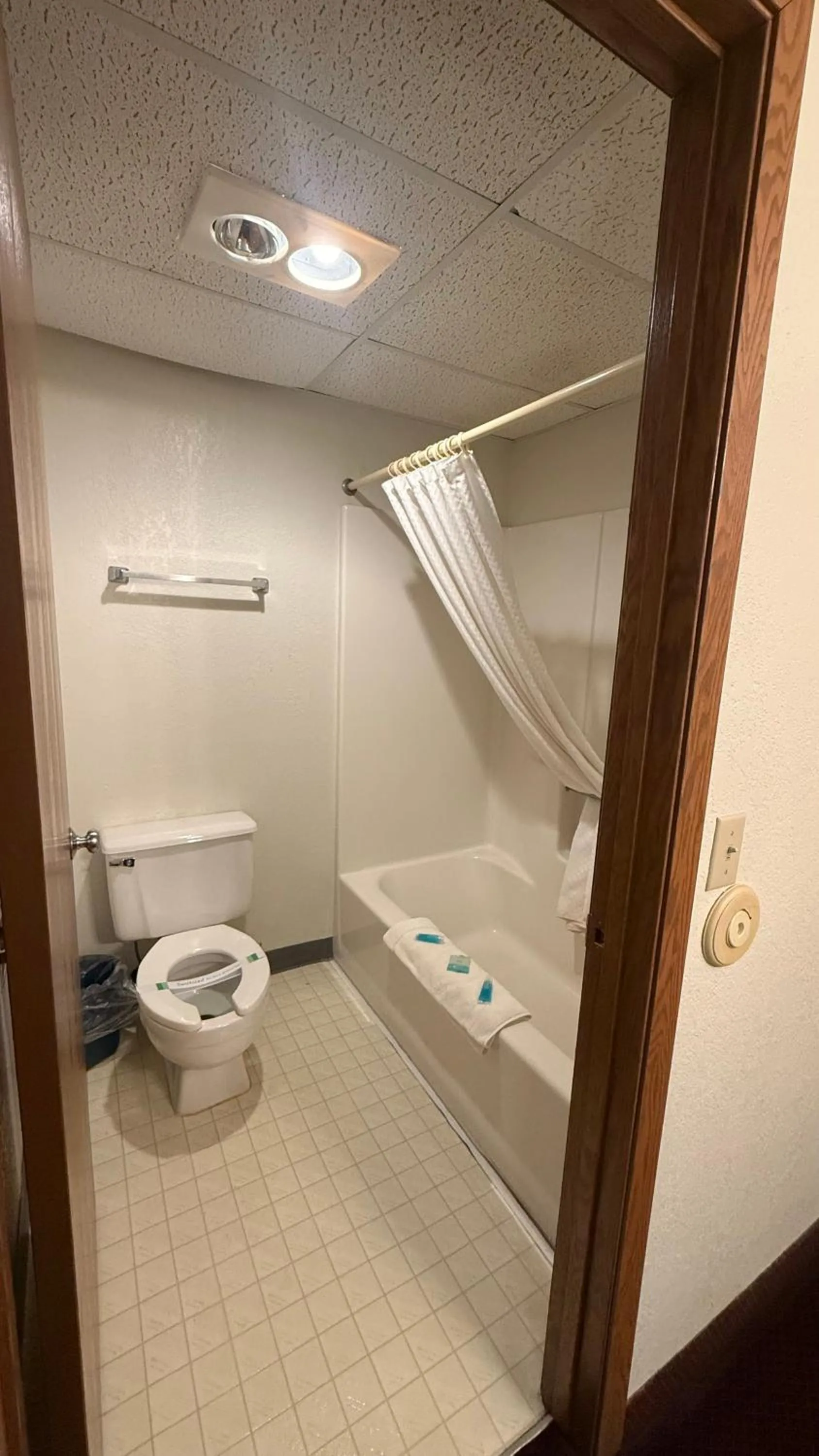Shower in clarion hometown inn