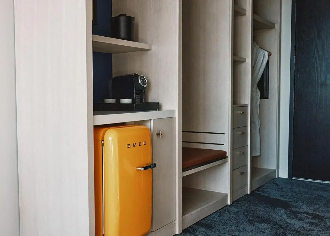 Deluxe King Room in Limelight Boulder Deluxe King Room in Limelight Boulder