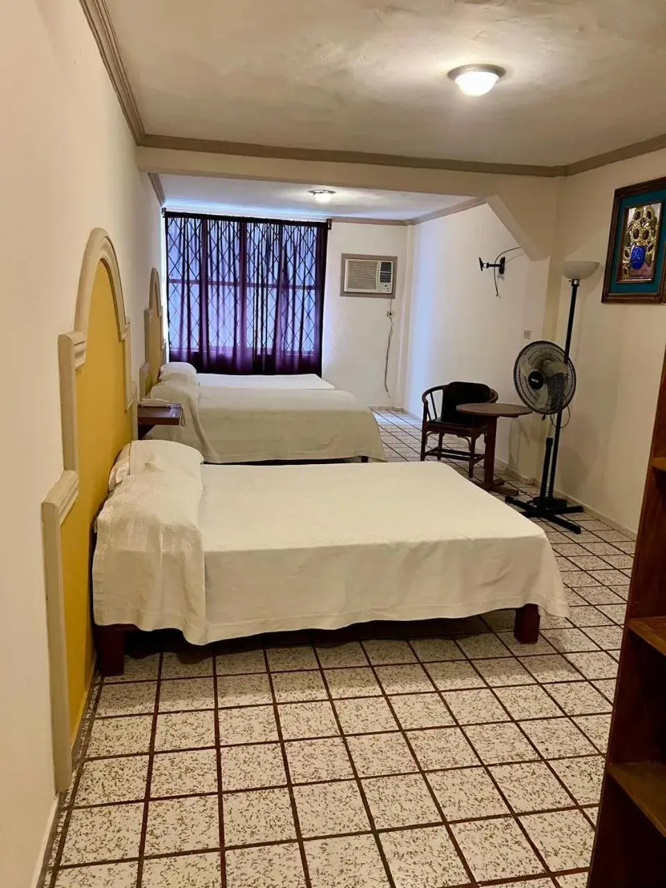 Double Room in Hotel y Restaurant Real Plaza Jacona Double Room in Hotel y Restaurant Real Plaza Jacona