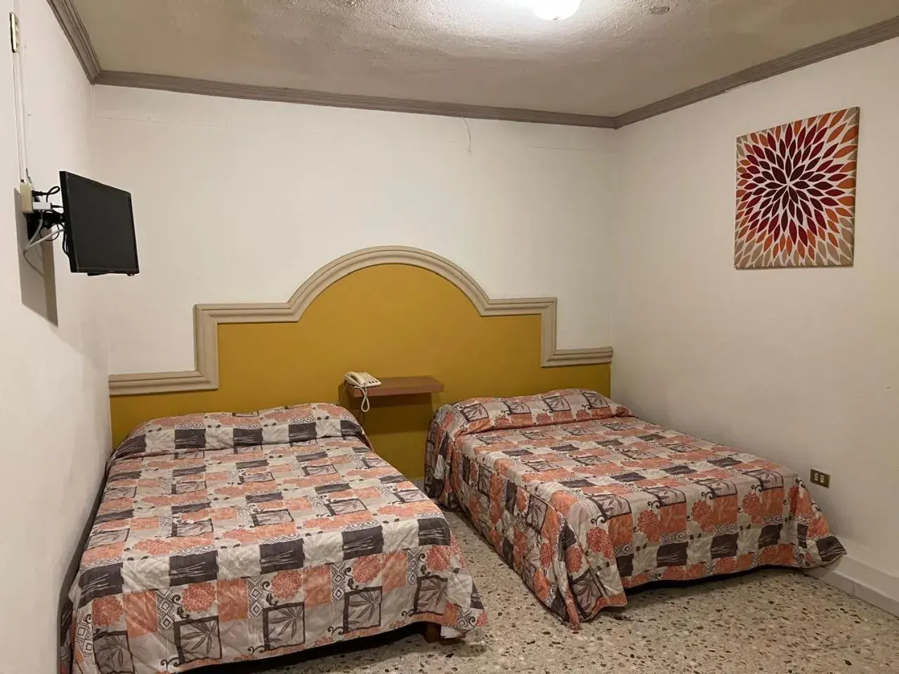 Twin Room in Hotel y Restaurant Real Plaza Jacona Twin Room in Hotel y Restaurant Real Plaza Jacona