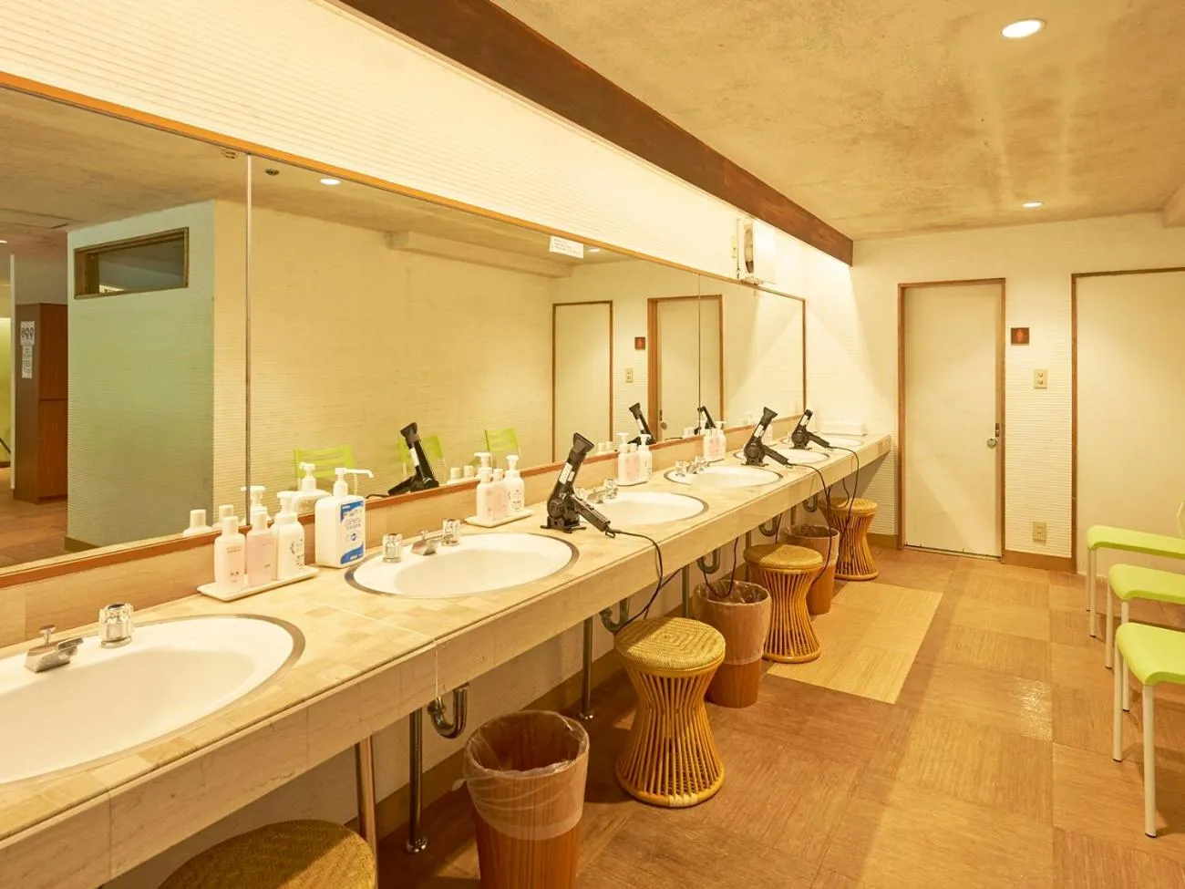 Hot Spring Bath in Hakone Yumoto hotel