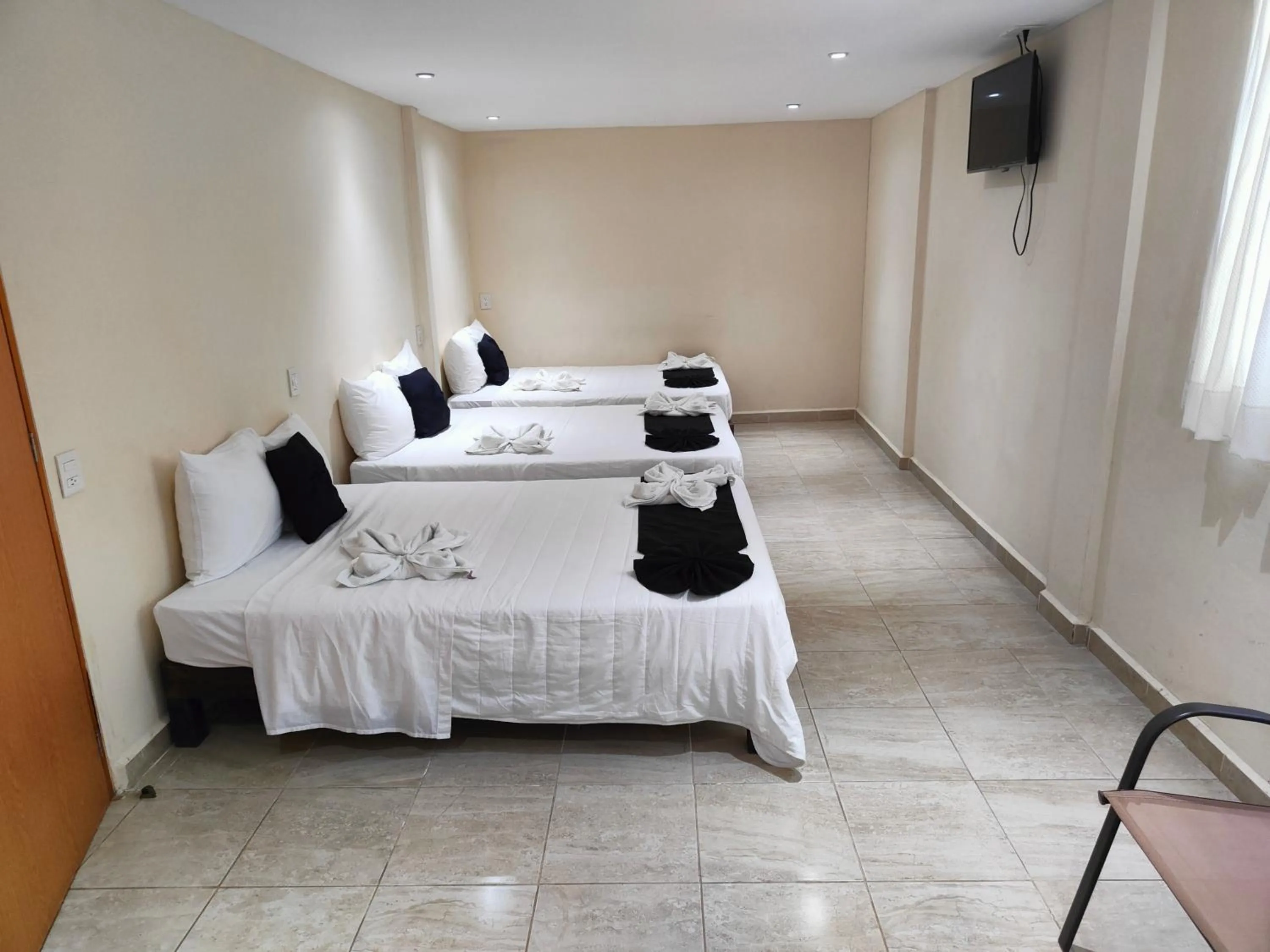 Bed in Ashly Loma Larga