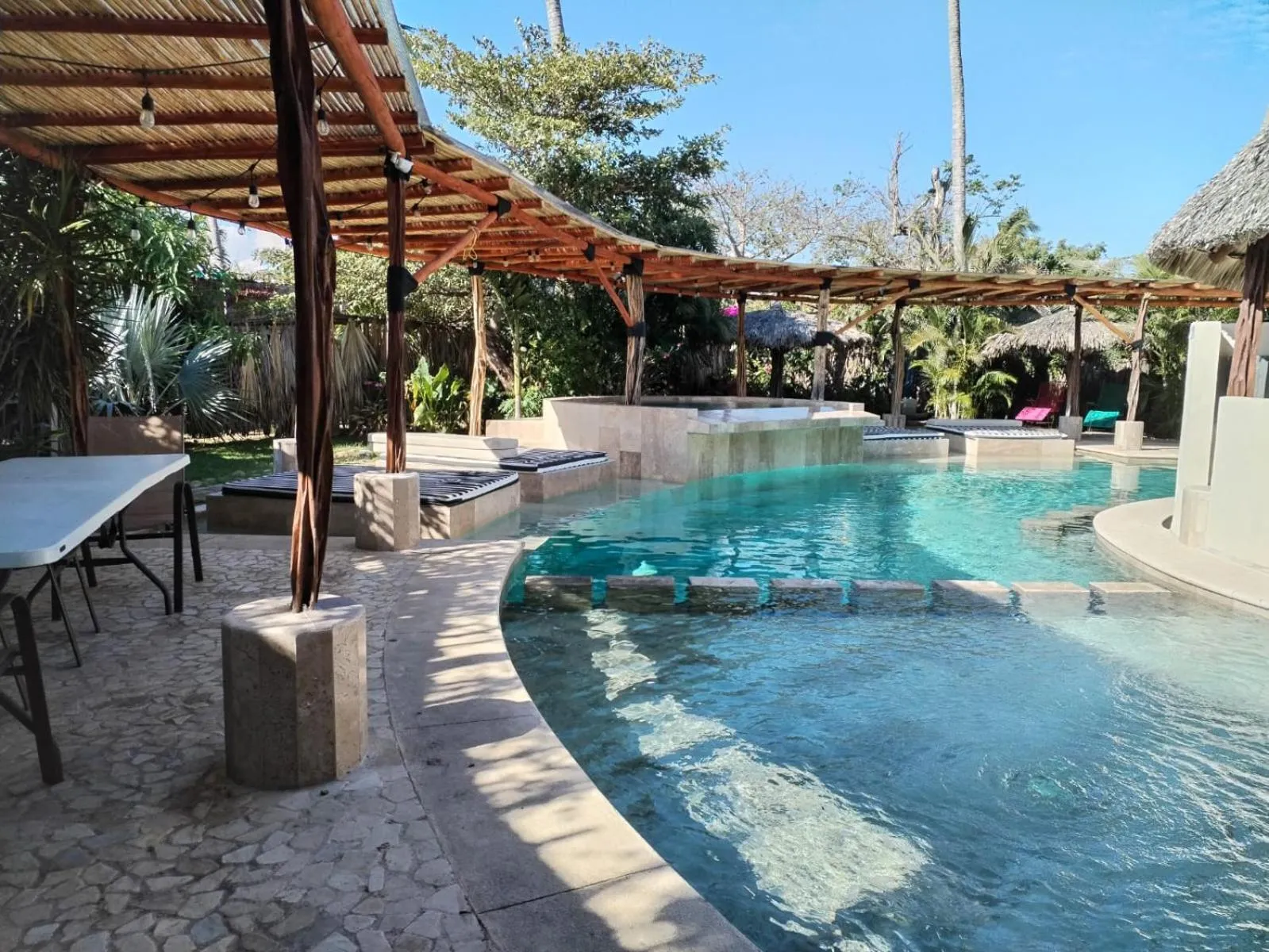 Patio in Ashly Loma Larga