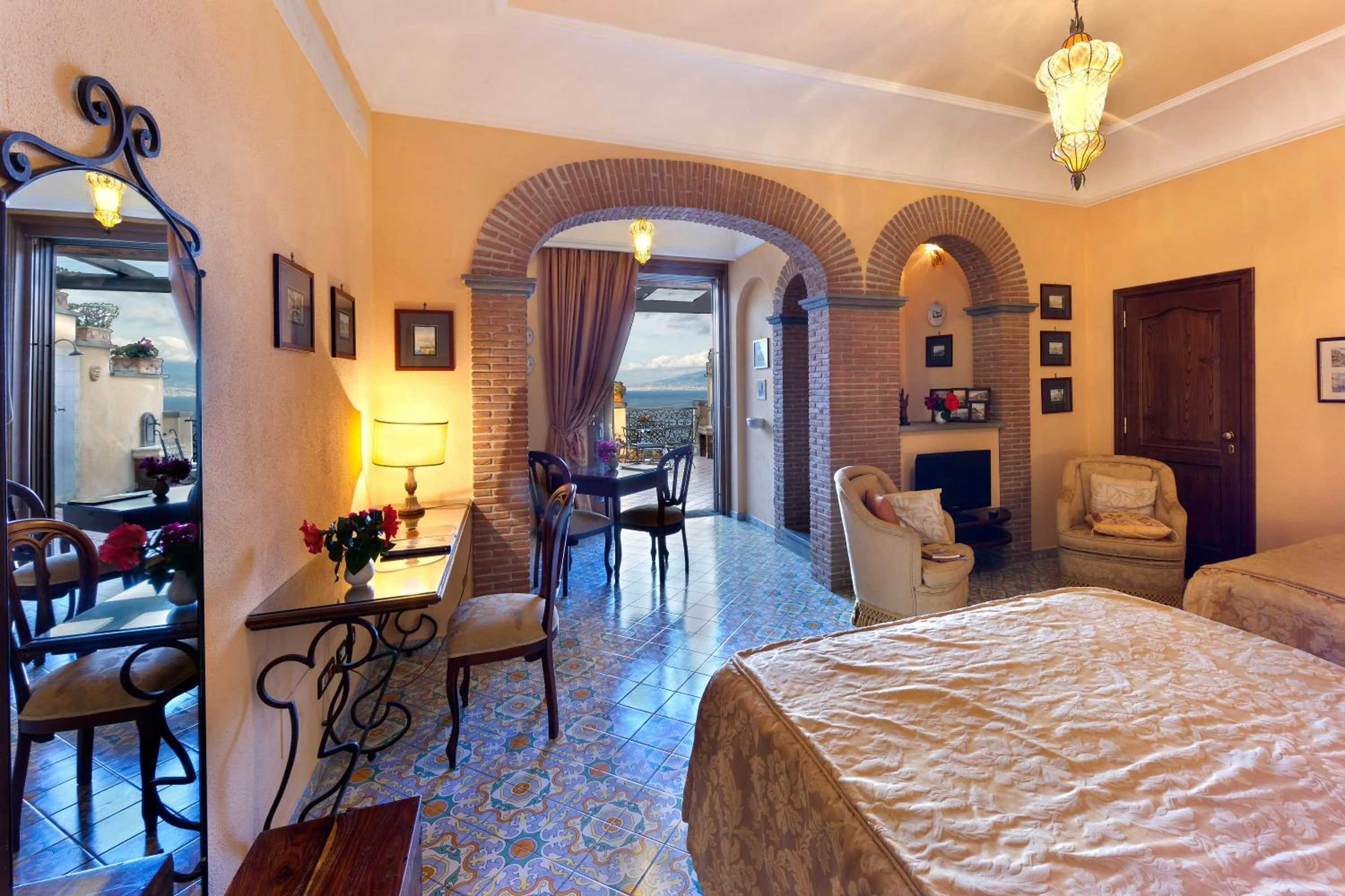 Bed in Hotel La Tonnarella