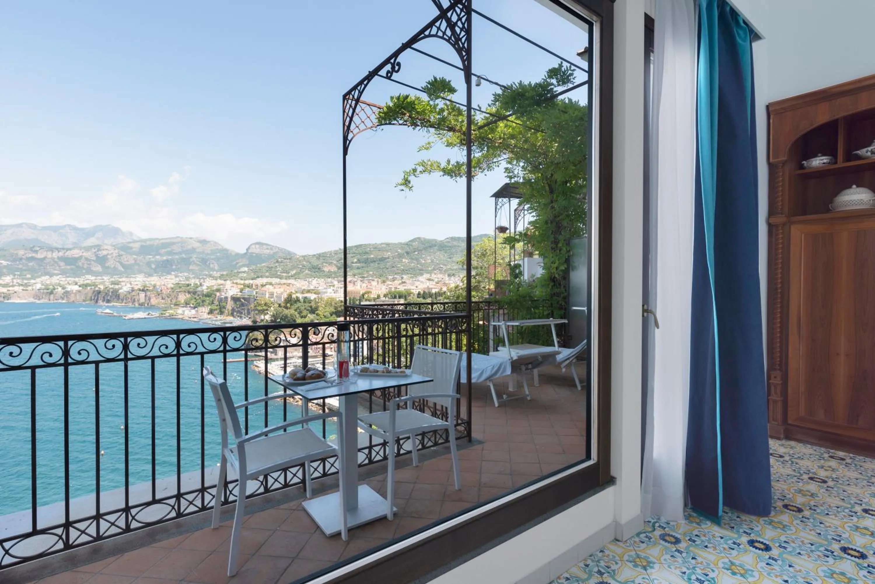 Balcony/Terrace in Hotel La Tonnarella