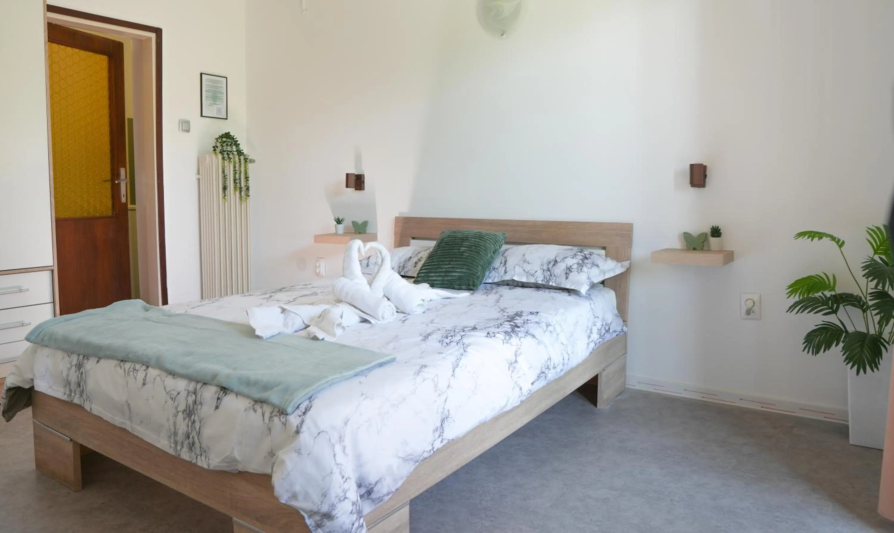 Champagne Apartments
