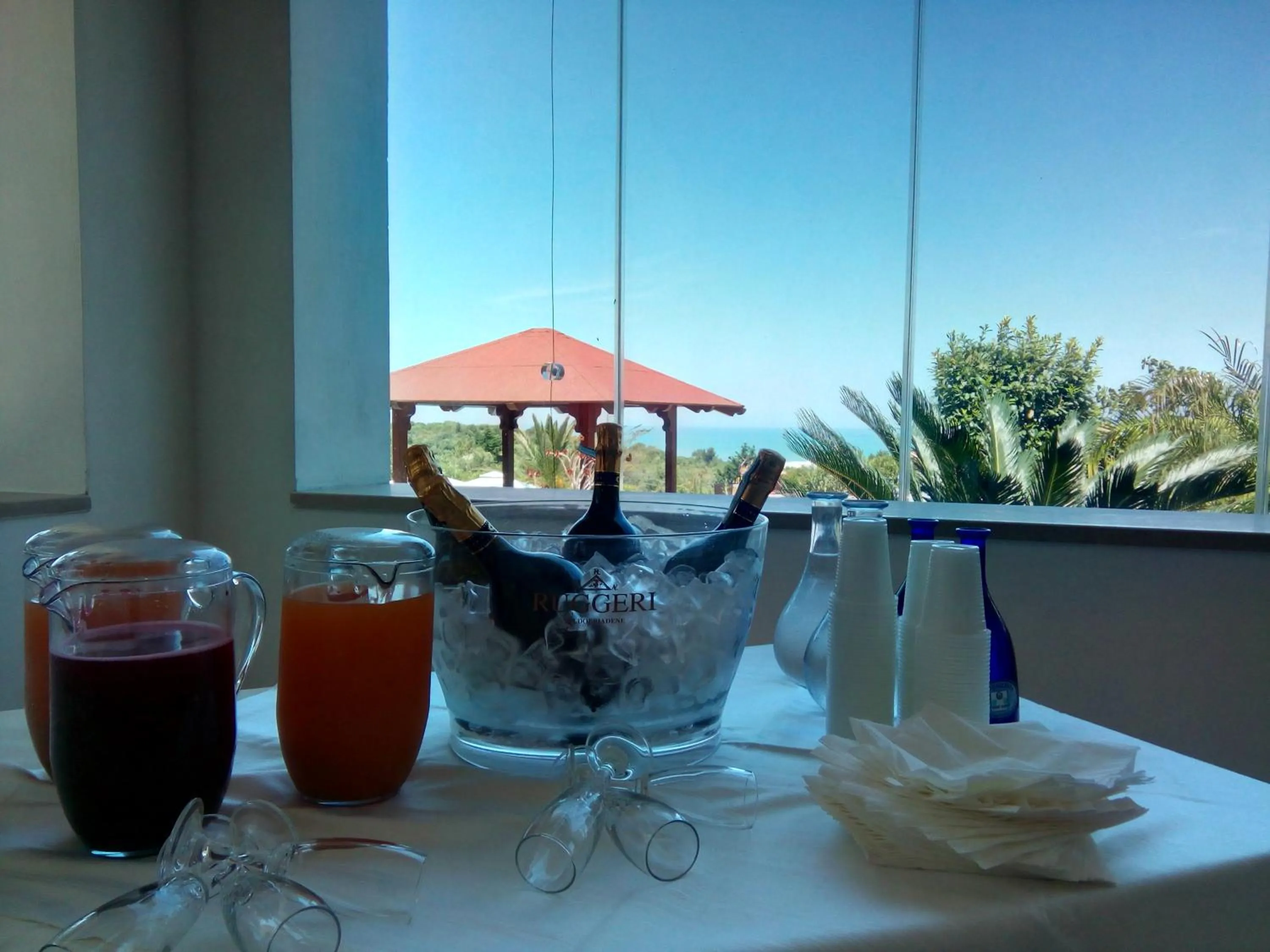 Food and drinks in Hotel Club Bellavista