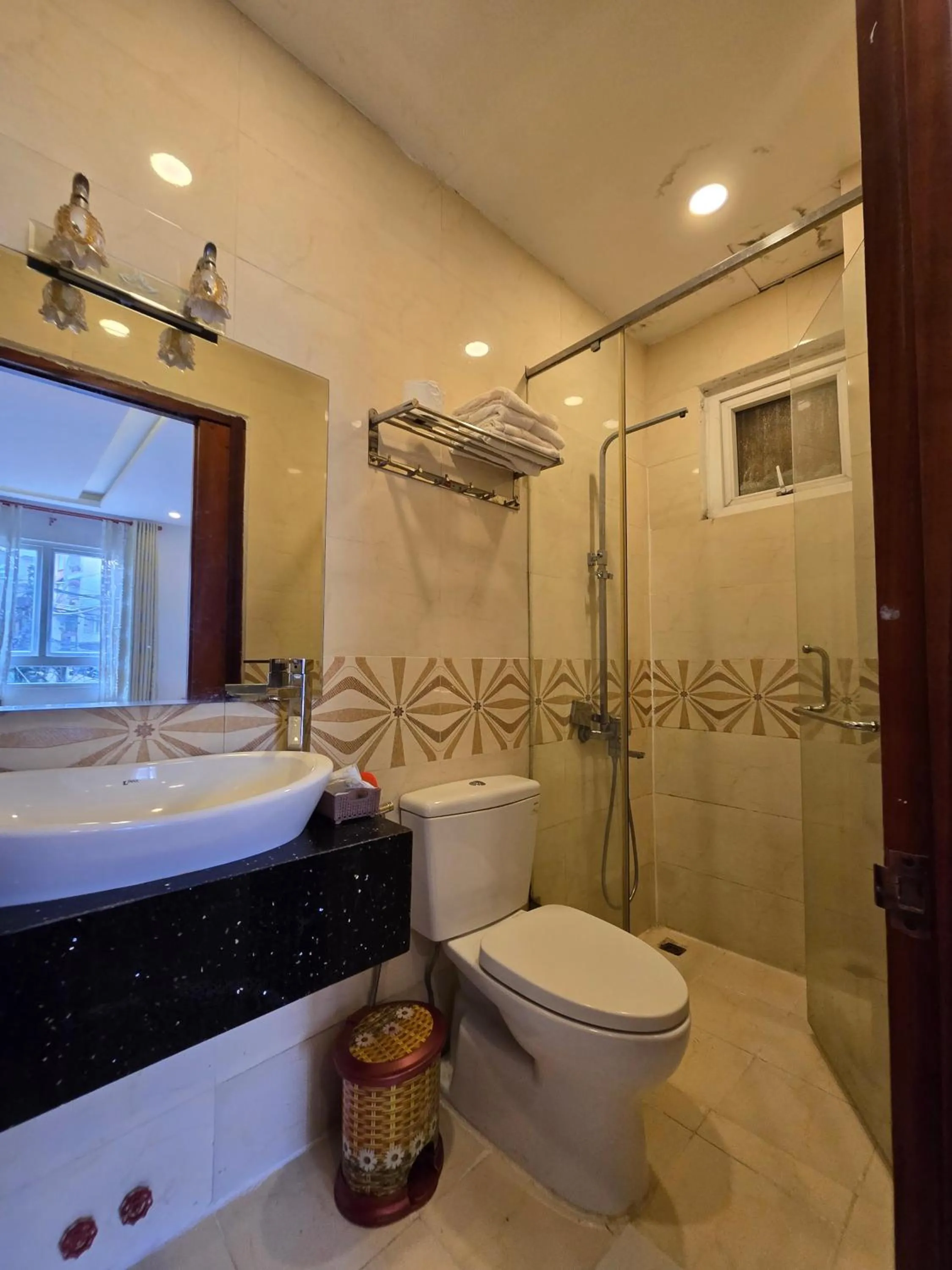 Hoàng Việt 2 Hotel