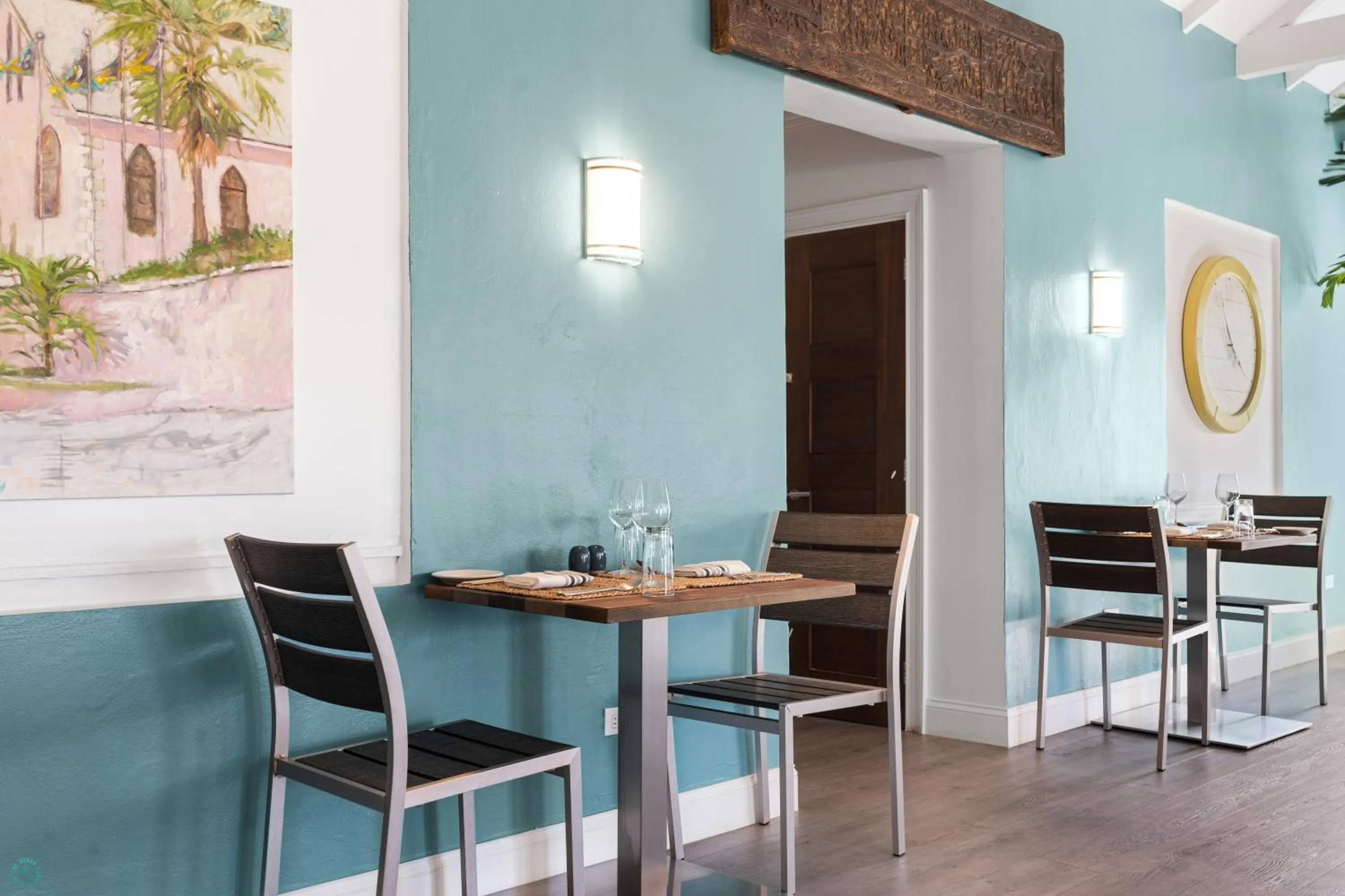 Restaurant/places to eat in Romora Bay Resort & Marina