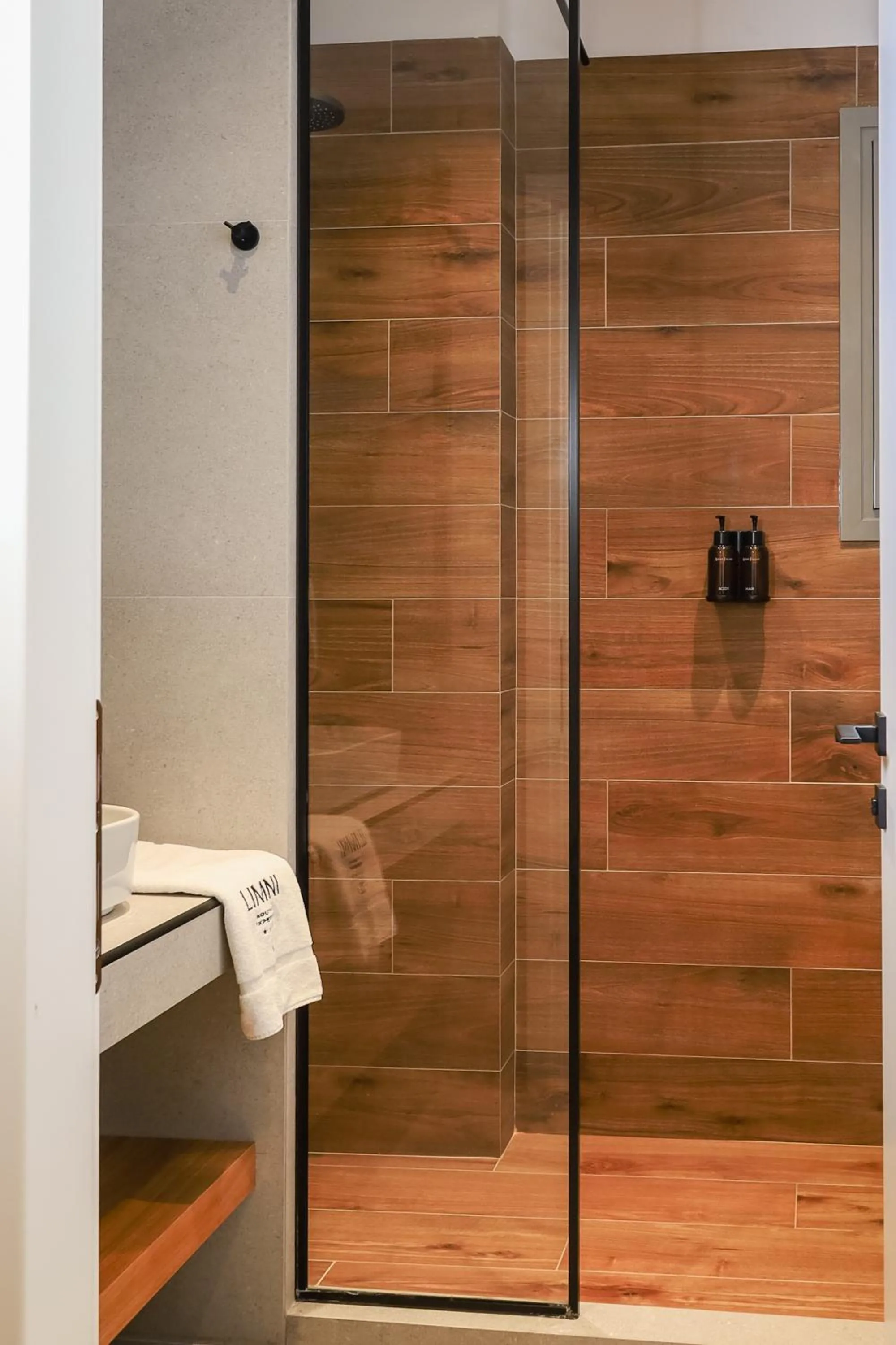 Shower in LIMNI Boutique Experience Evia