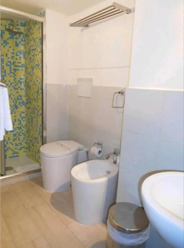 Bathroom in Elamar Rooms & Apartment