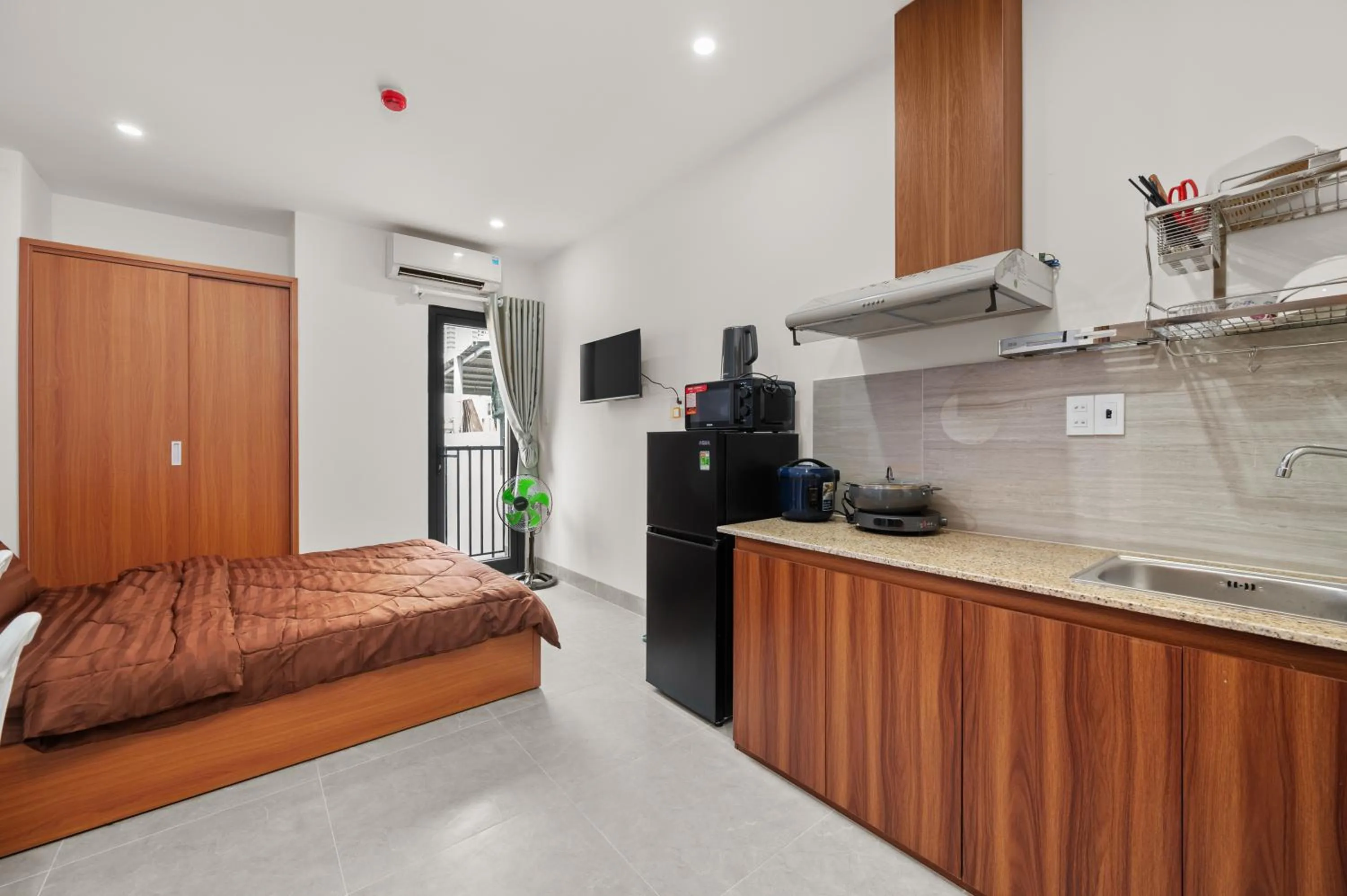 furniture, Bed in Saluton House