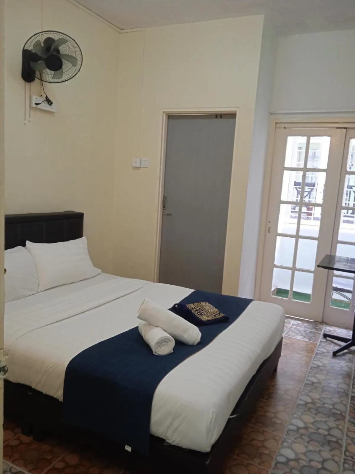 Bed in Cool view budget hotel