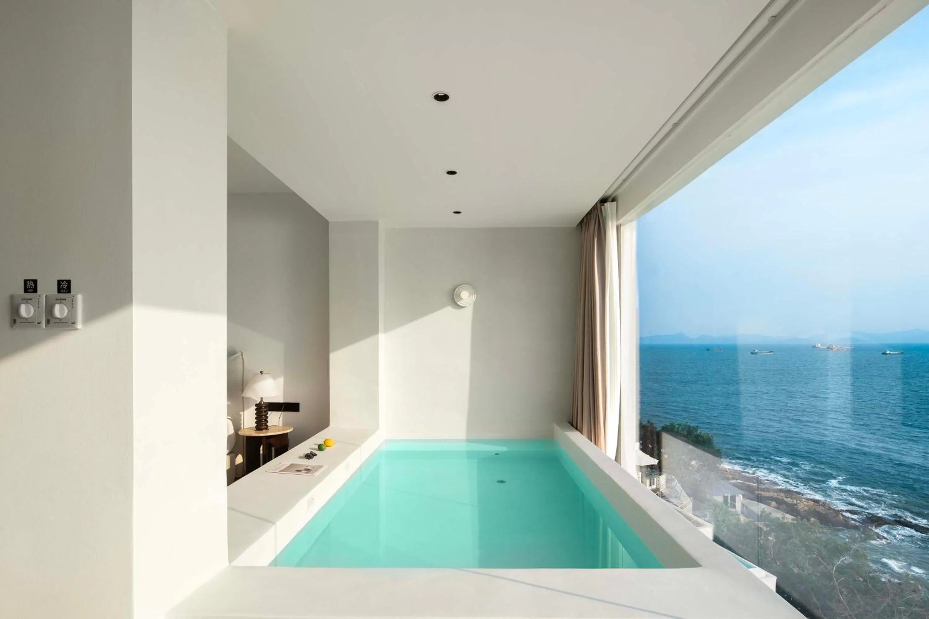 Swimming pool in Shenzhen GuanHu Secret Wild Reef Seaview Hotel