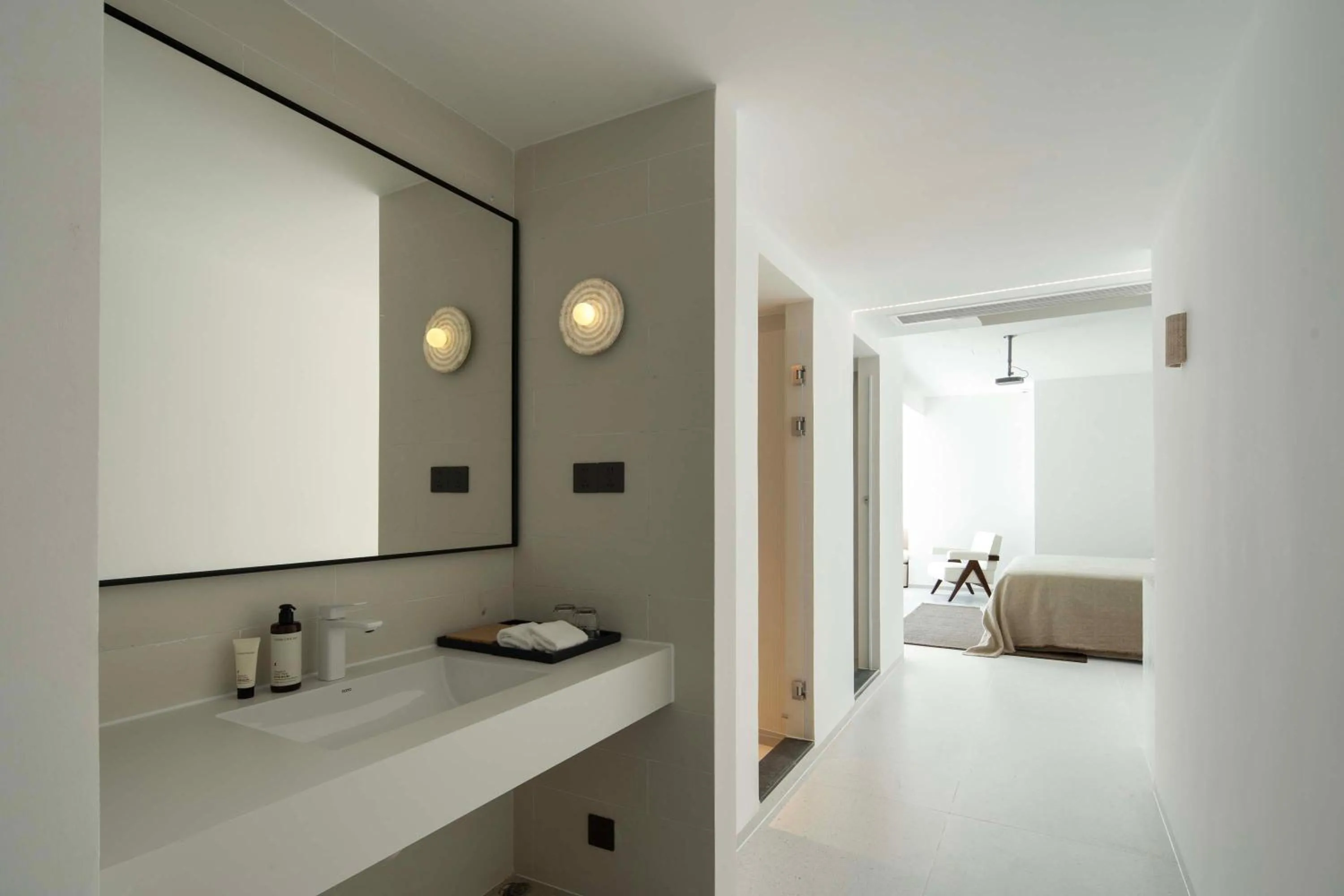 Photo of the whole room in Shenzhen GuanHu Secret Wild Reef Seaview Hotel